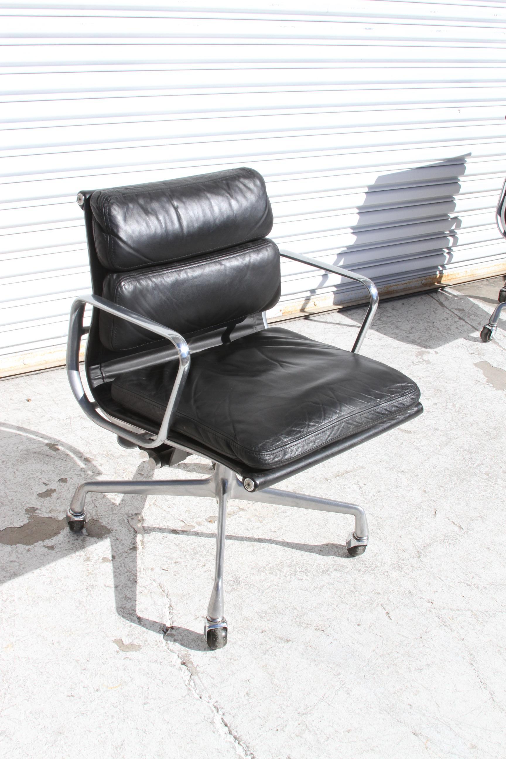 Herman Miller Eames Soft Pad Chairs For Sale 6