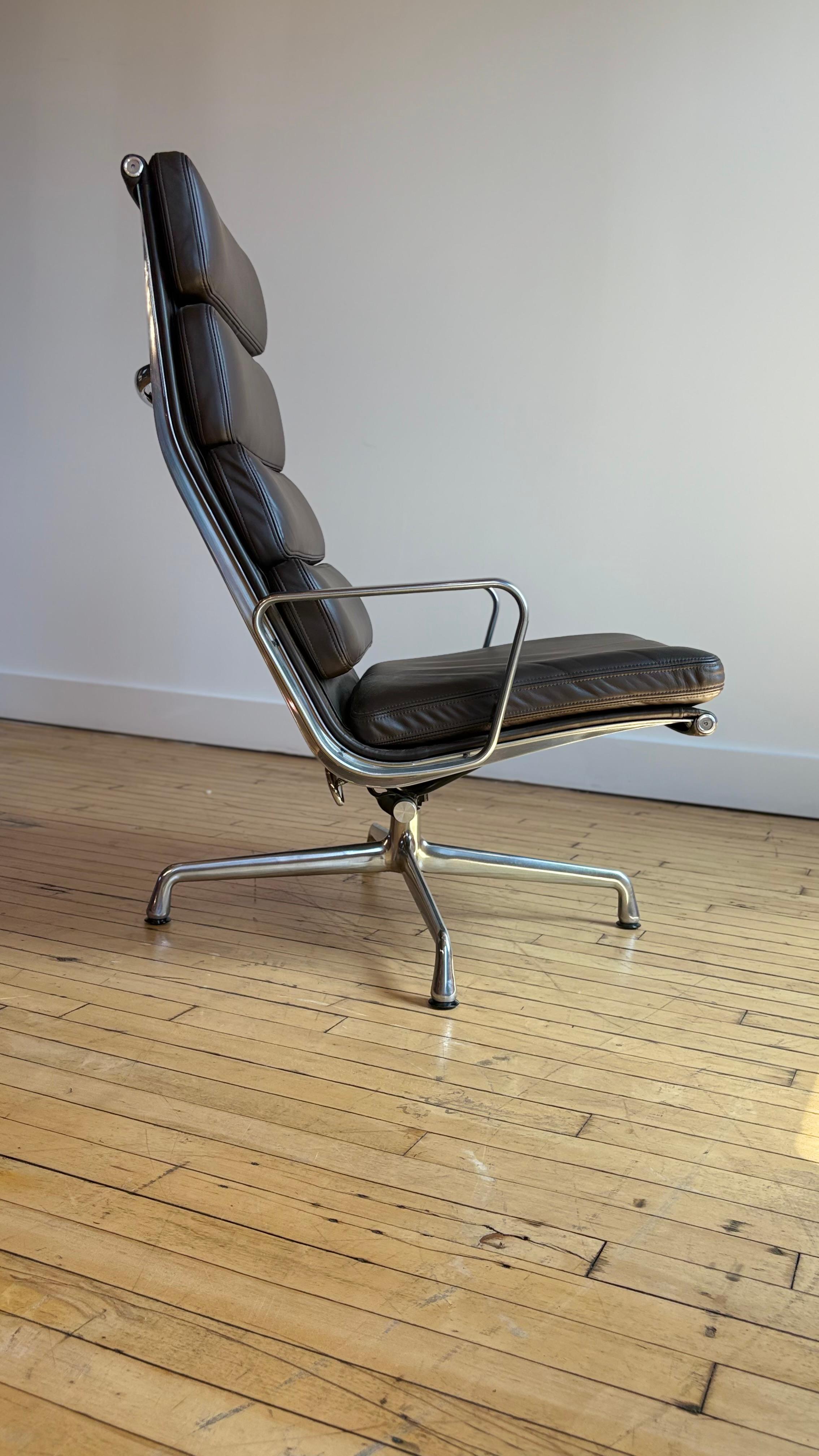 Herman Miller Eames Soft Pad Lounge Chair -Dark Brown For Sale 4