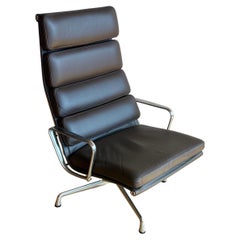 Herman Miller Silla Eames Soft Pad Lounge -Marrón oscuro