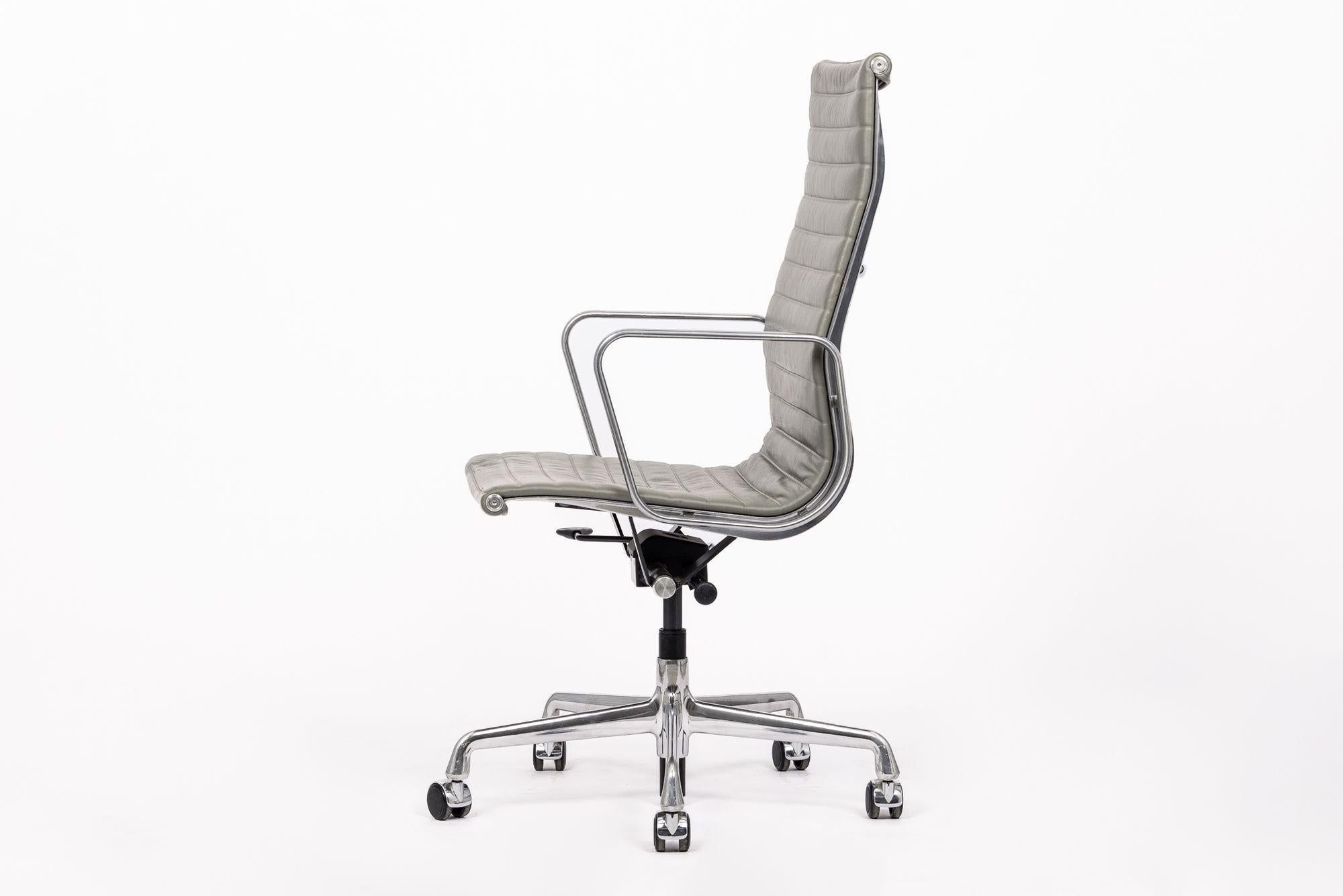 American Herman Miller Eames Tall Gray Leather Desk Chair Executive Thin Pad For Sale