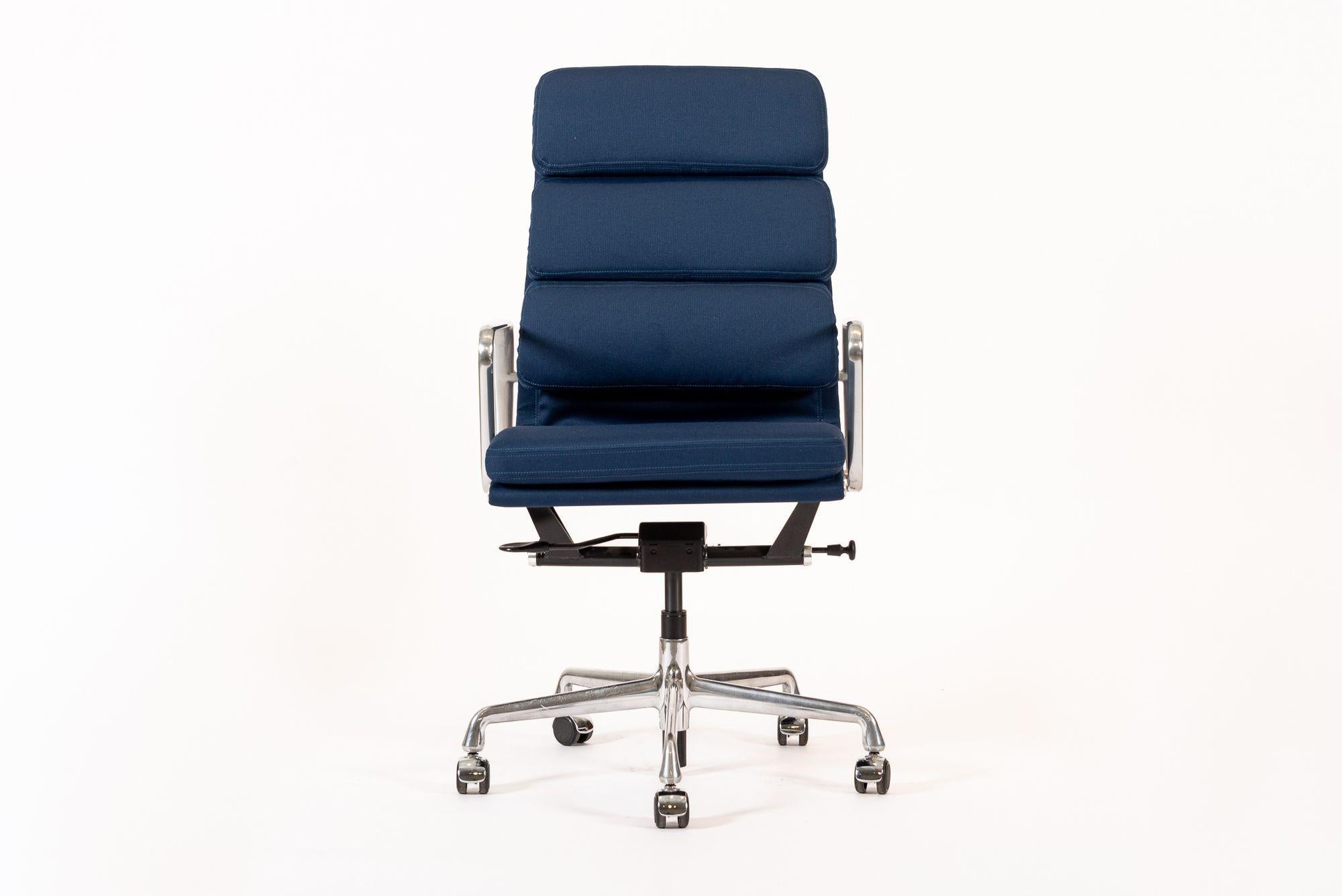 Herman Miller Eames Alto Blu Navy Tessuto Sedie da Ufficio Set di 2 in vendita 6