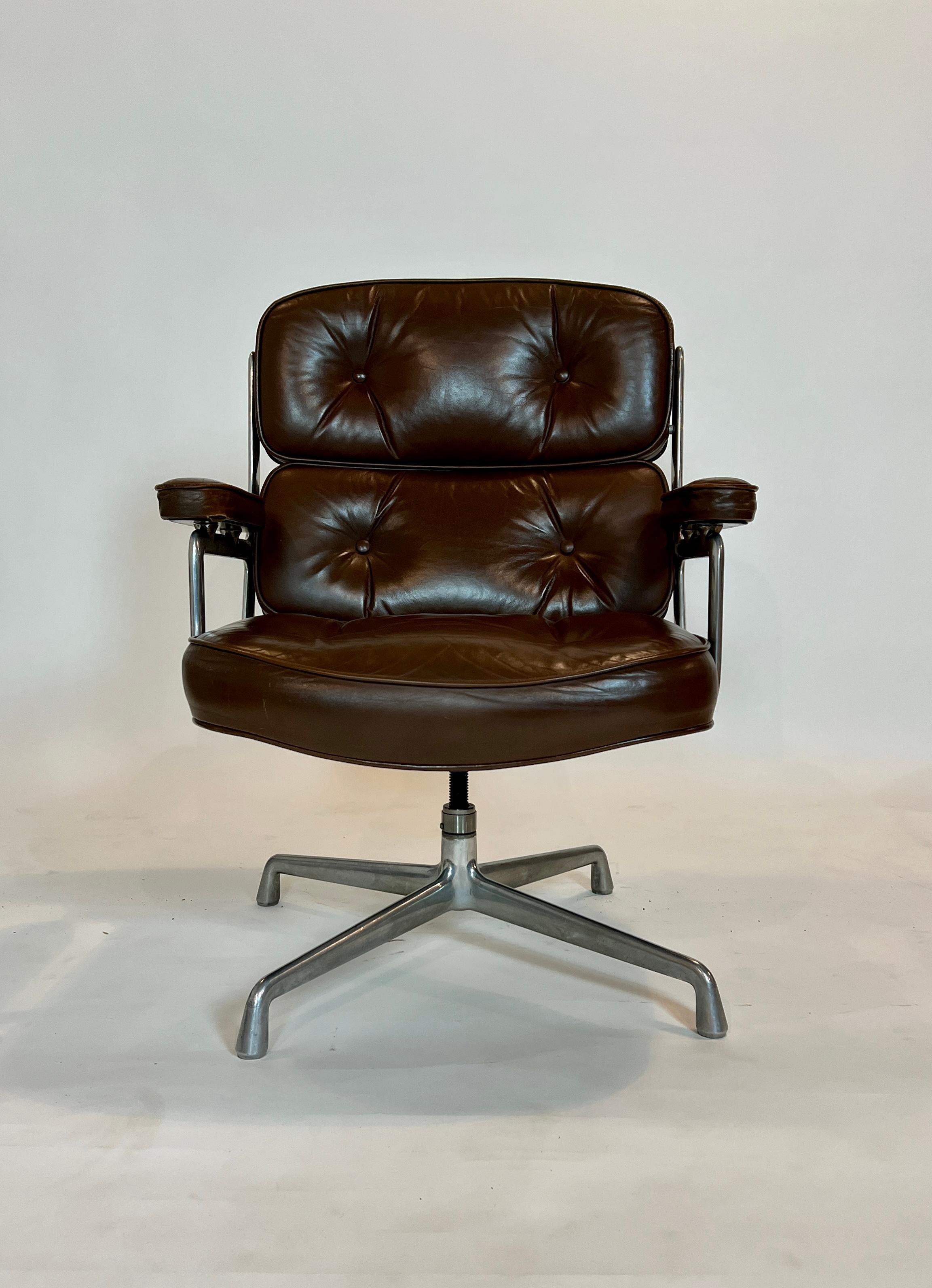 Mid-Century Modern Chaise de direction Eames Time Life ES204 d'Herman Miller