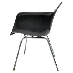Herman Miller Elephant Gray Armshell Chair Charles and Ray Eames Design