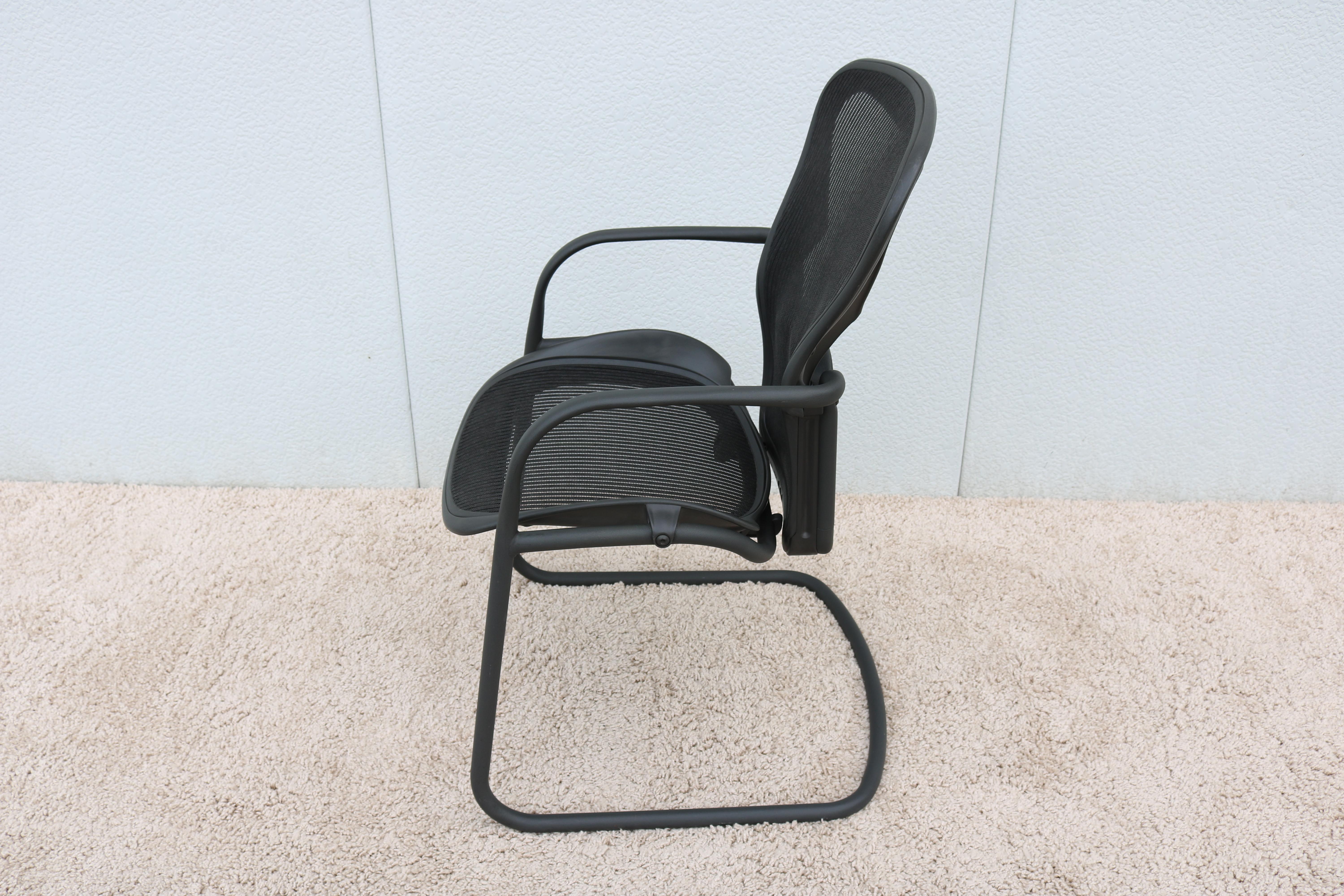 Modern Herman Miller Ergonomic Aeron Side/Guest or Desk Chair Size B, in Carbon Mesh For Sale