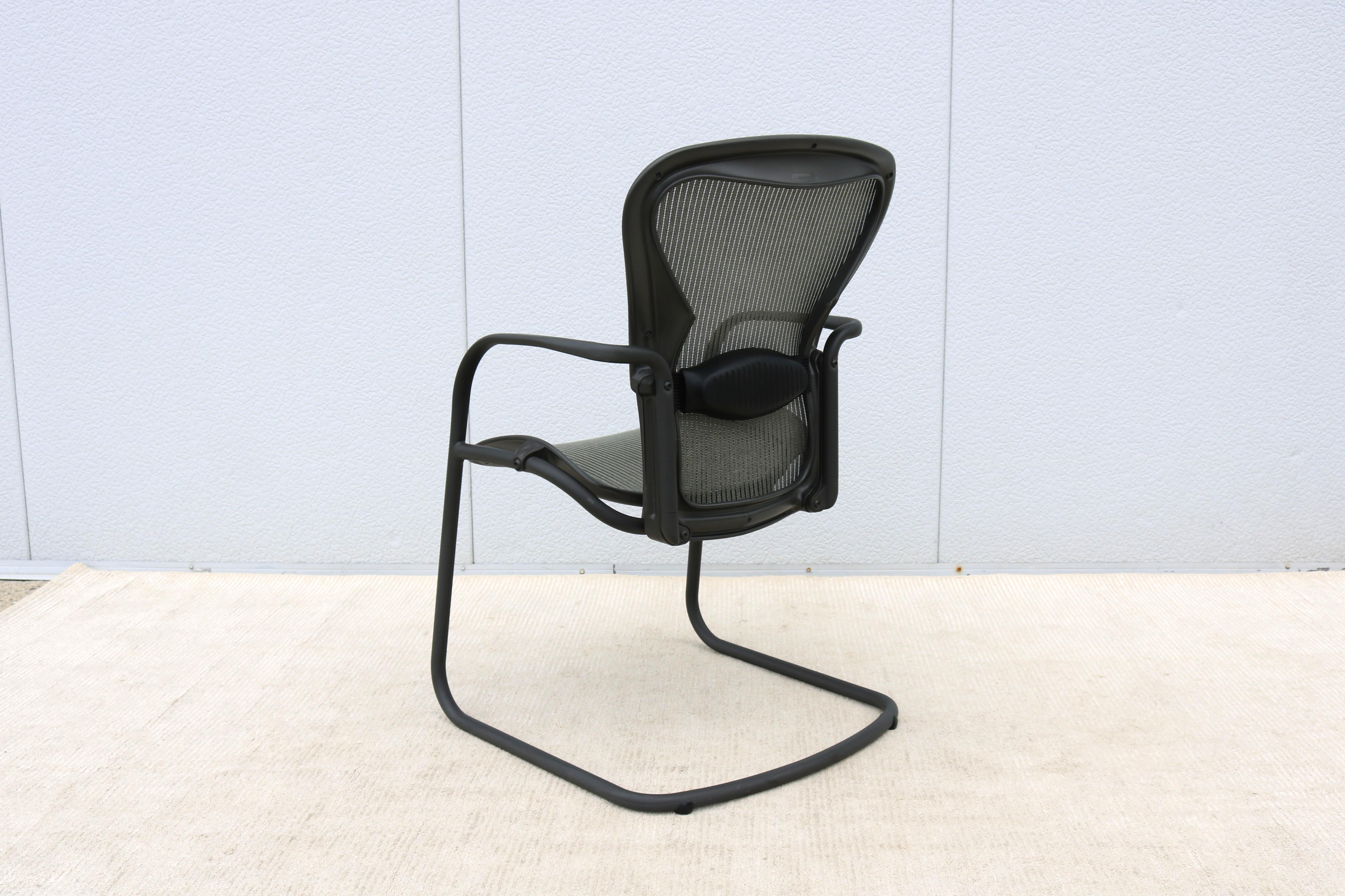 Herman Miller Sedia ergonomica Aeron da tavolo o da fianco Taglia B in Nickel Mesh in vendita 3
