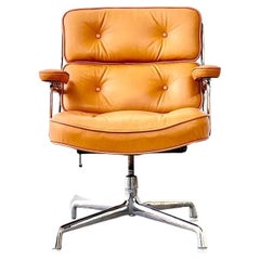Chaise de salon/temporelle Herman Miller ES104 conçue par Charles & Ray Eames