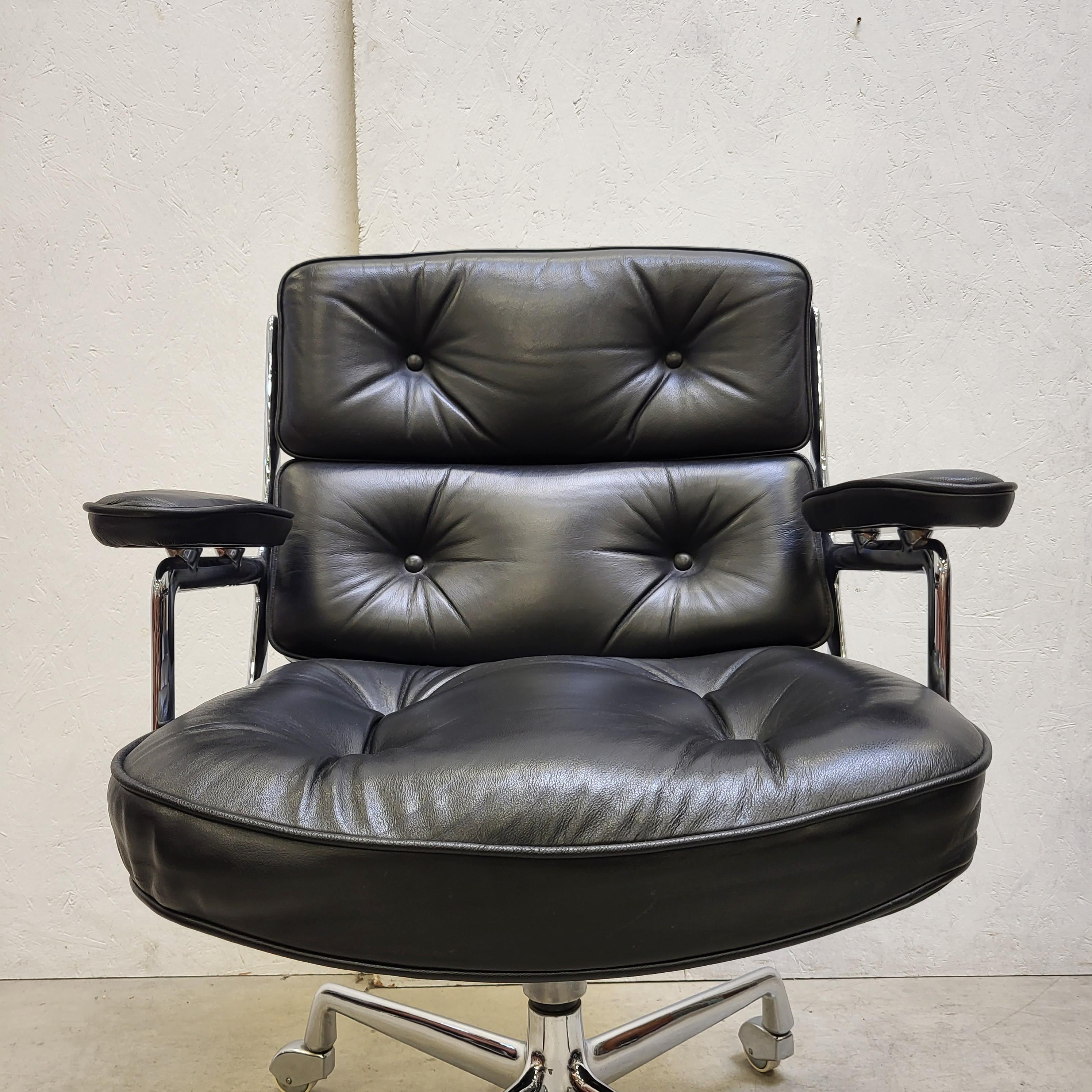 Late 20th Century Herman Miller ES104 Time Life Lobby Office Chair by Charles Eames