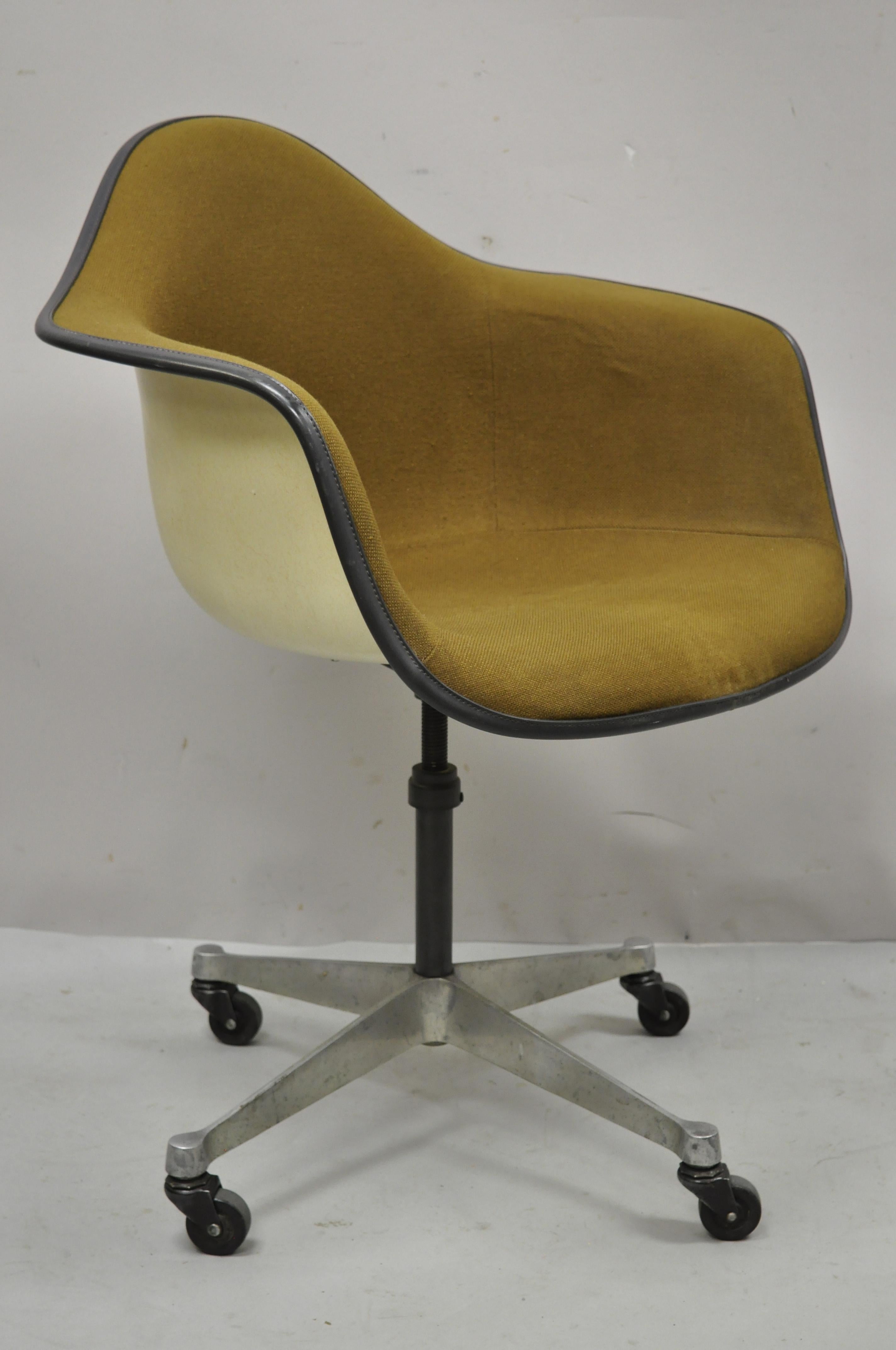 Herman Miller Fiberglass Shell Upholstered Swivel Office Desk Chair on Wheels 2