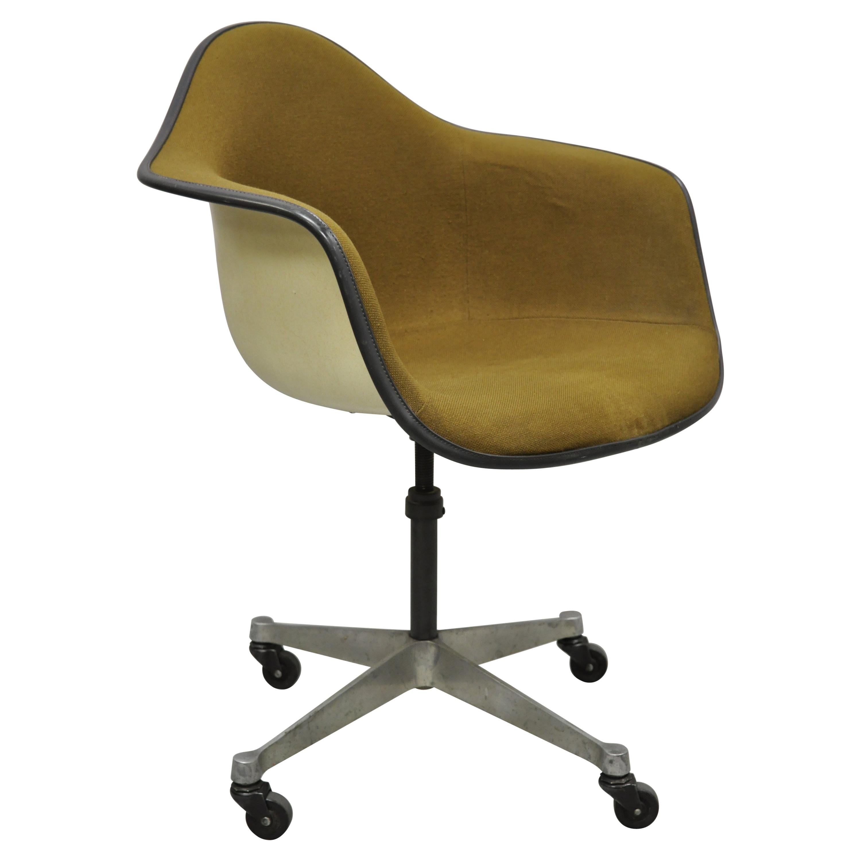 Herman Miller Fiberglass Shell Upholstered Swivel Office Desk Chair on Wheels