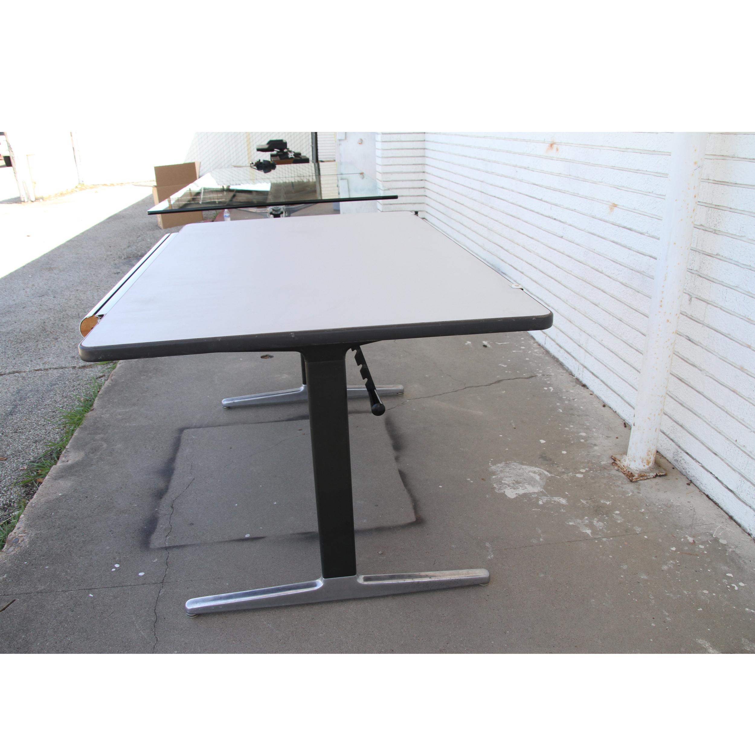 Herman Miller George Nelson (AO2) Drafting Table 1
