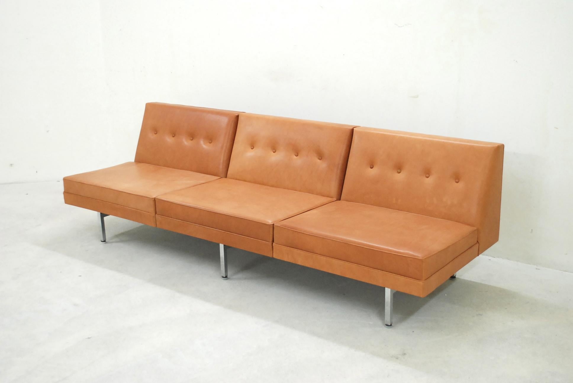 Herman Miller George Nelson Modular Seating Cognac Natural Leather Sofa In Excellent Condition For Sale In Munich, Bavaria