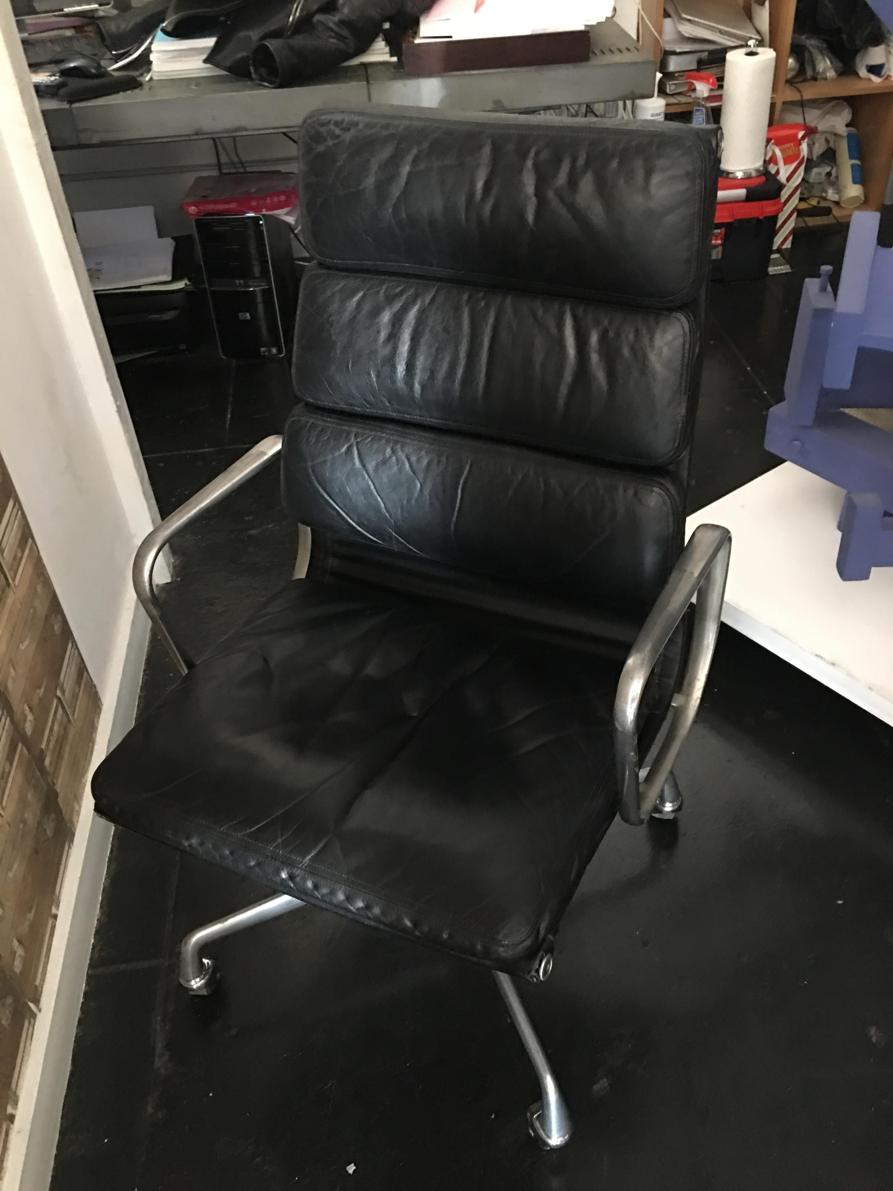 Herman Miller Silla de oficina con respaldo alto Estadounidense en venta