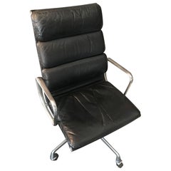 Herman Miller Bürostuhl mit hoher Rückenlehne