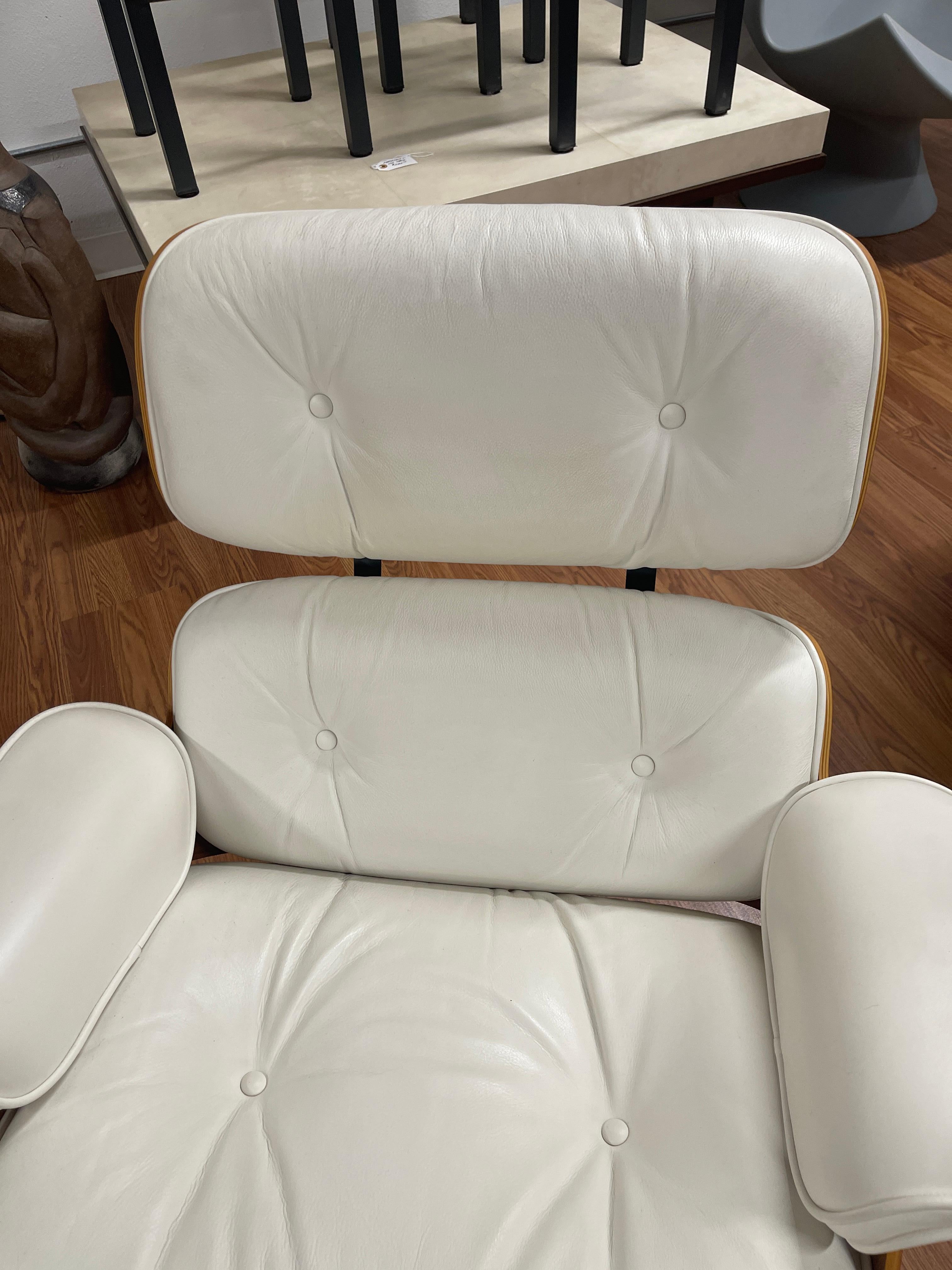 American Herman Miller Ivory Leather Eames Lounge Chair and Ottoman 670/671