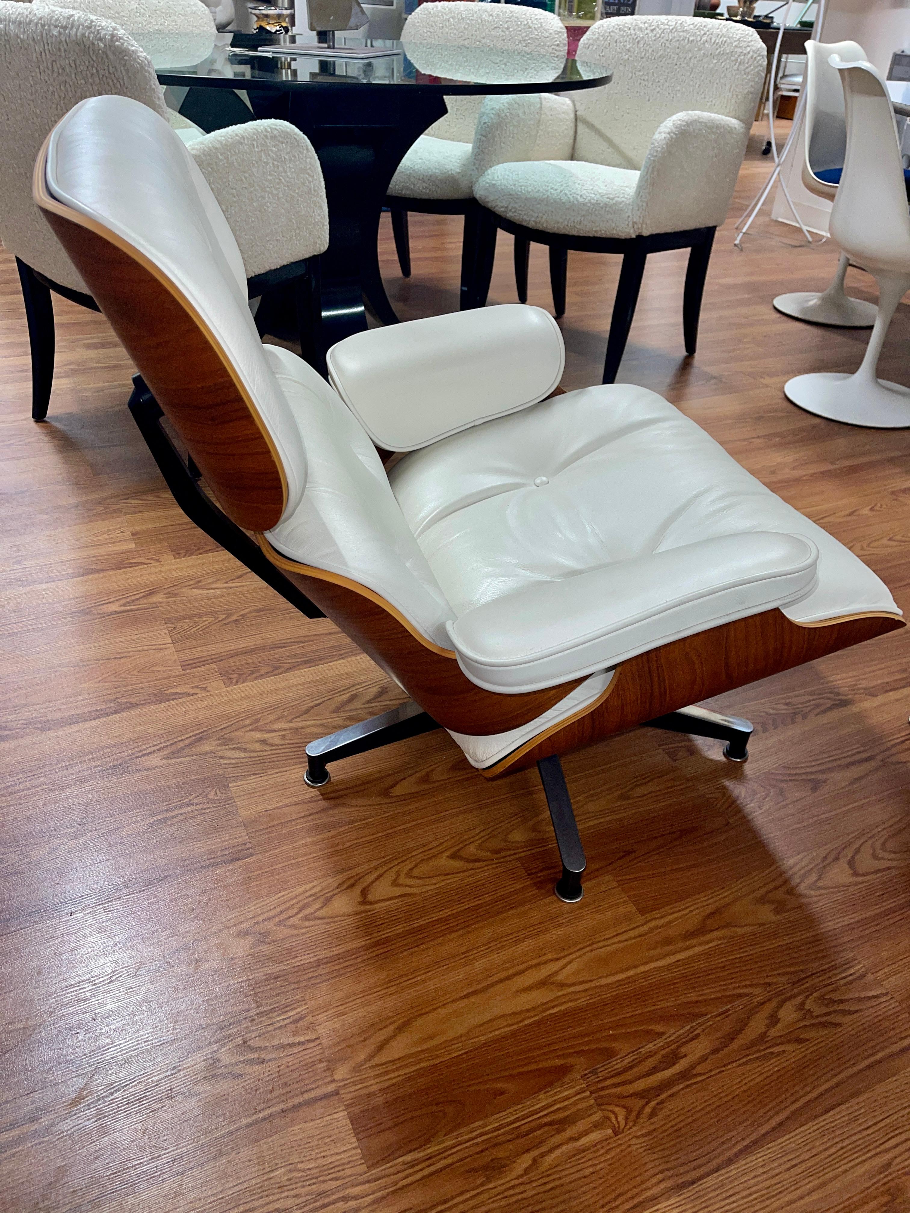 Herman Miller Ivory Leather Eames Lounge Chair and Ottoman 670/671 1