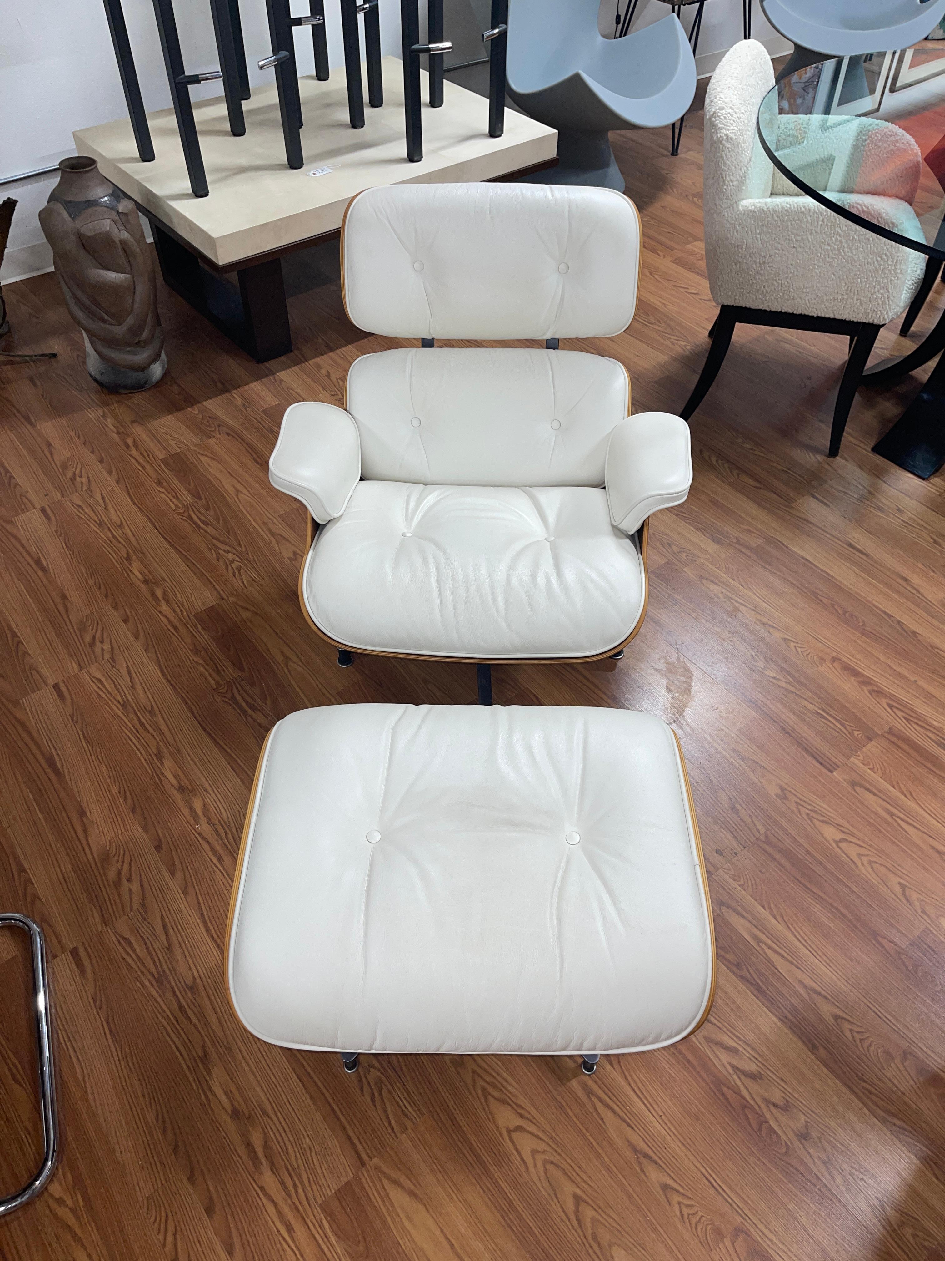 Herman Miller Ivory Leather Eames Lounge Chair and Ottoman 670/671 2