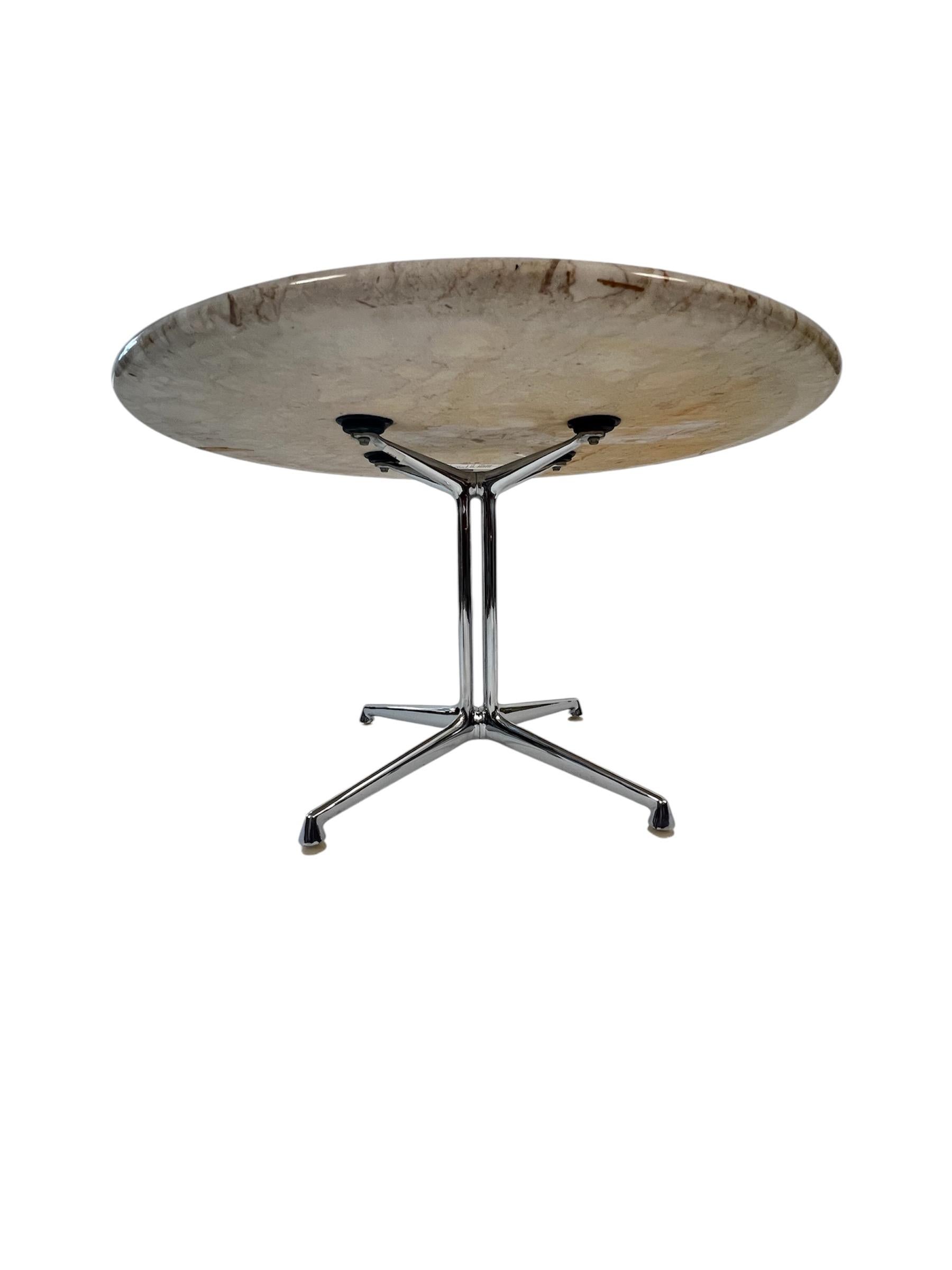 Aluminum Herman Miller 