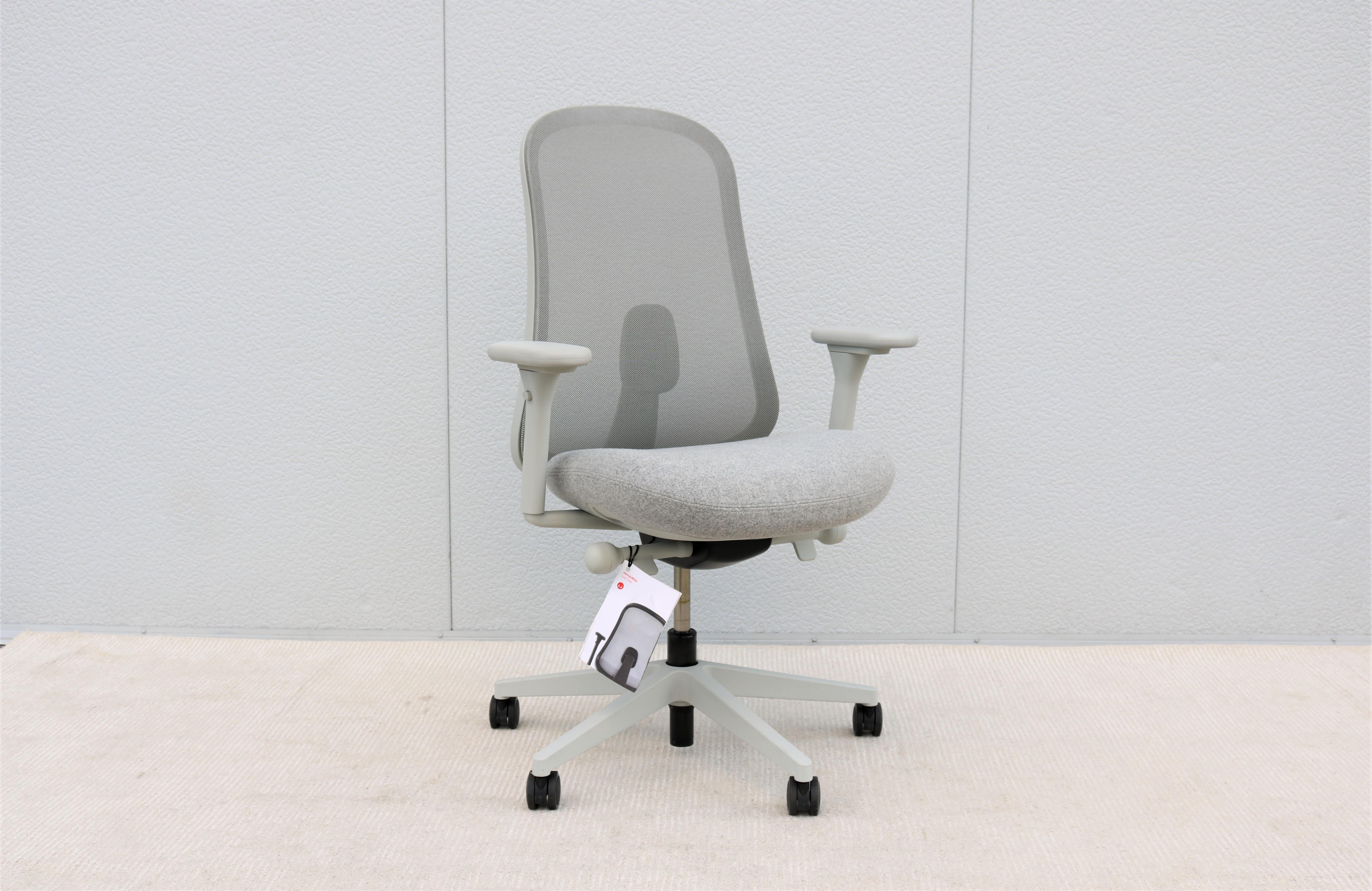 The Lino chair is well-designed by Sam Hecht and Kim Colin for Herman Miller.
This comfortable office chair features a breathable Duo suspension mesh that provides integrated lumbar support and cooling comfort, that works together with the contoured