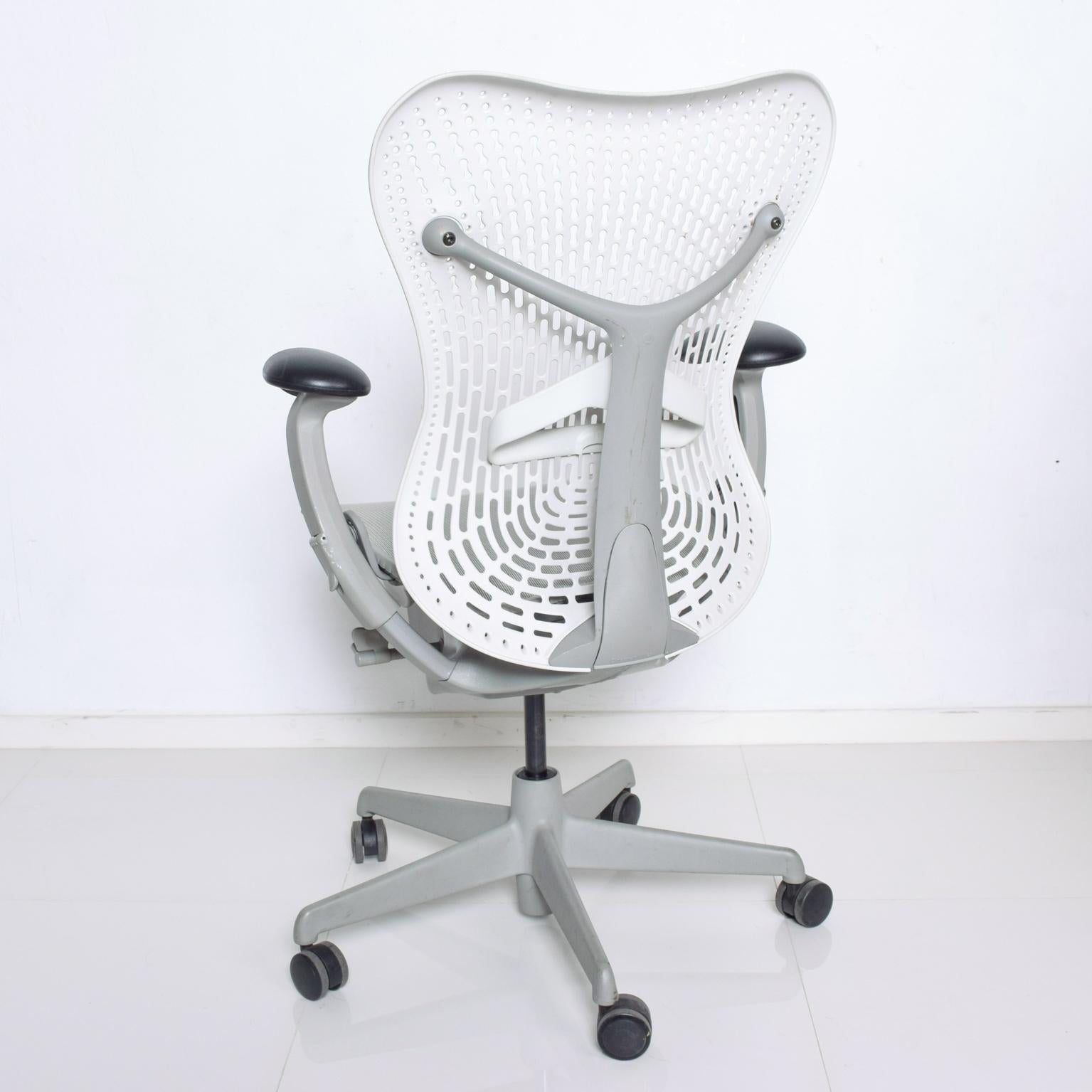 modern ergonomic office chair