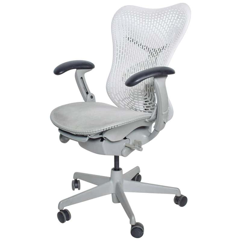 Herman Miller Modern Mirra 2, Ergonomic Office Chair White, Fog at ...