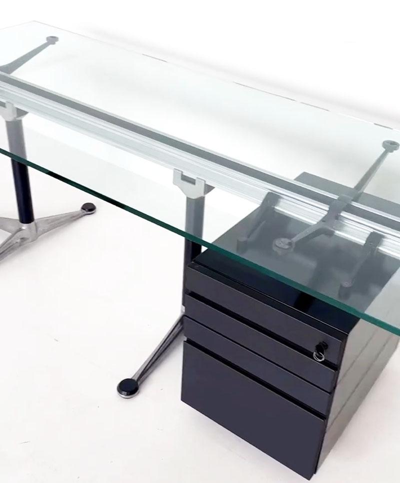 Herman Miller modular desk design Bruce Burdick 1980s 2
