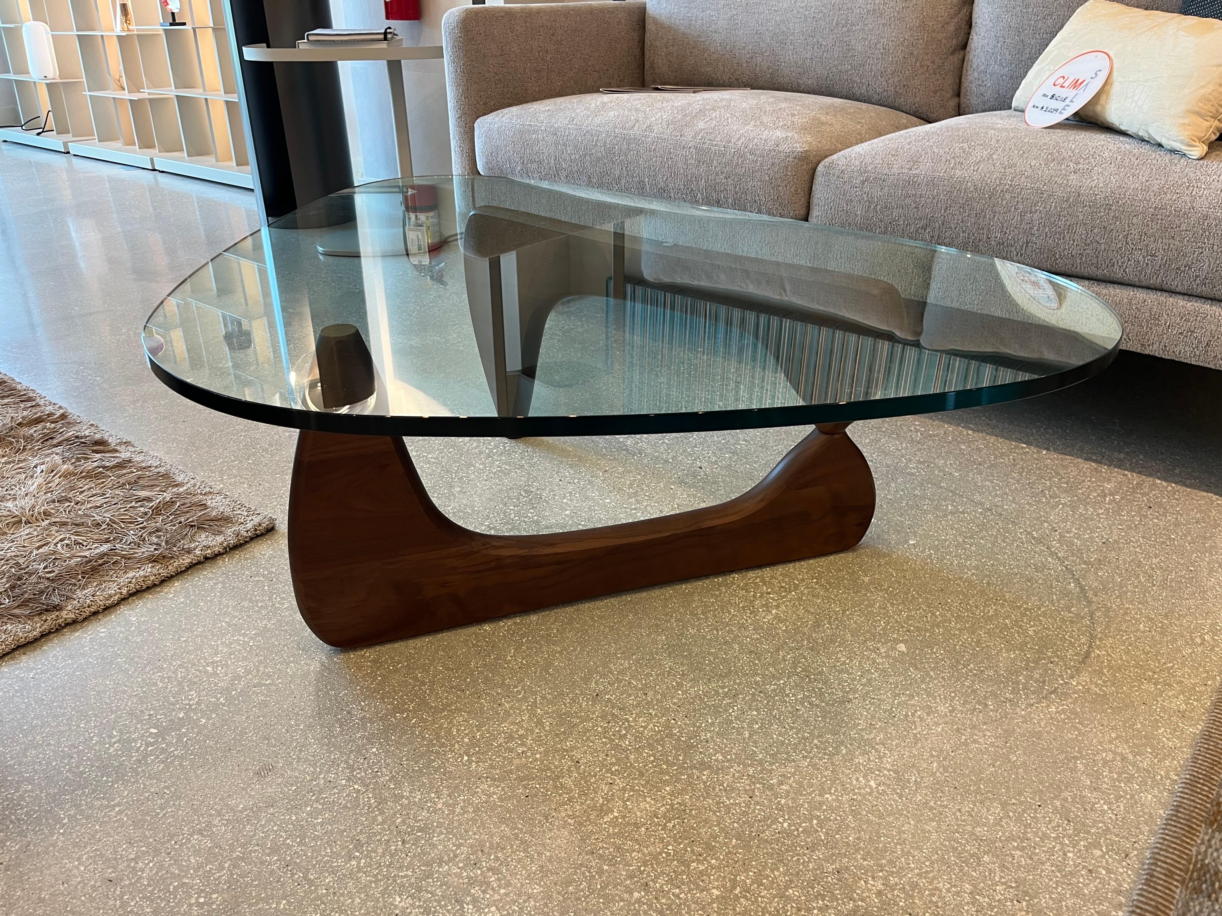 Mesa Herman Miller Noguchi en Excelente estado para la venta en Miami, FL