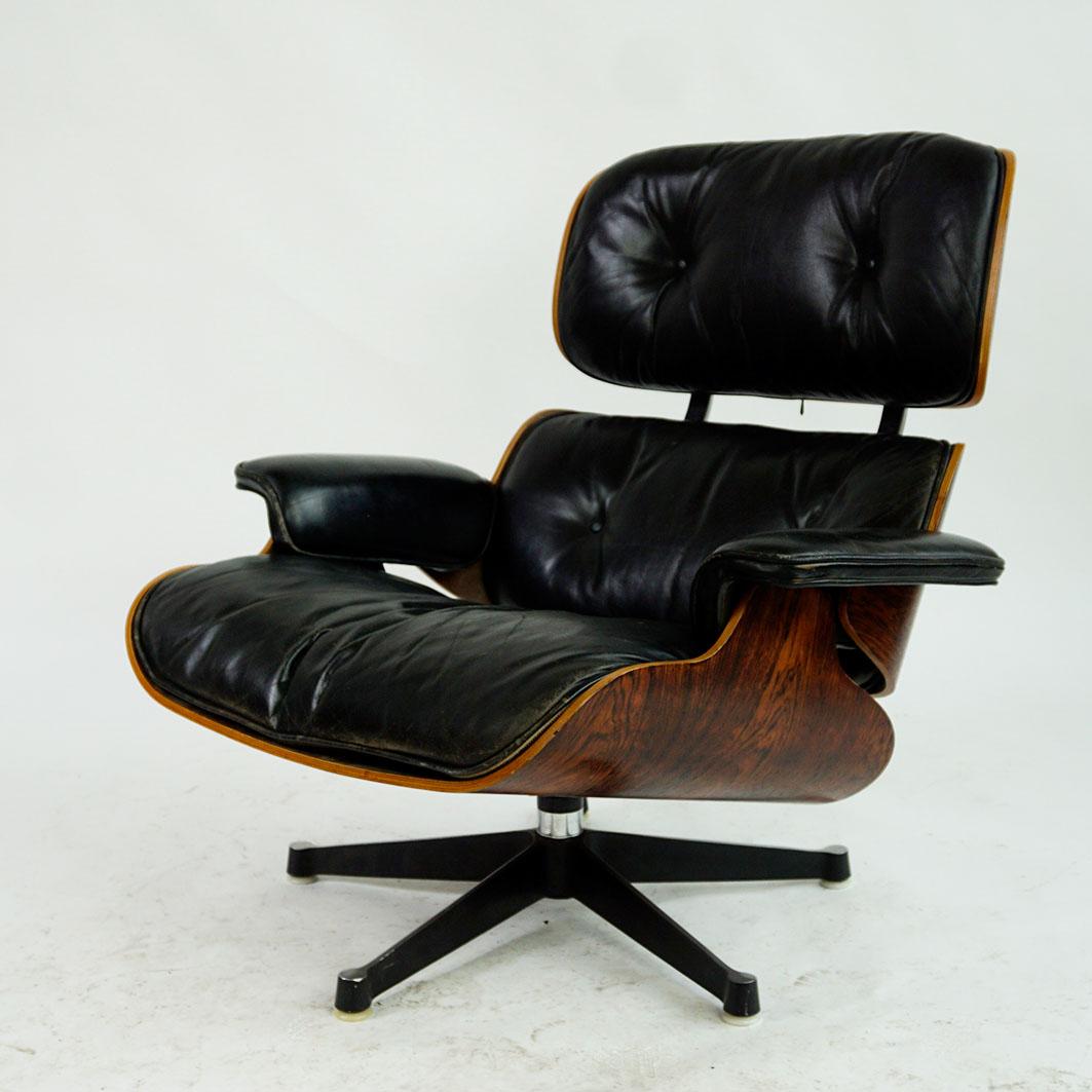 Herman Miller Rosewood and Black Leather Eames Lounge Chair and Ottoman 7