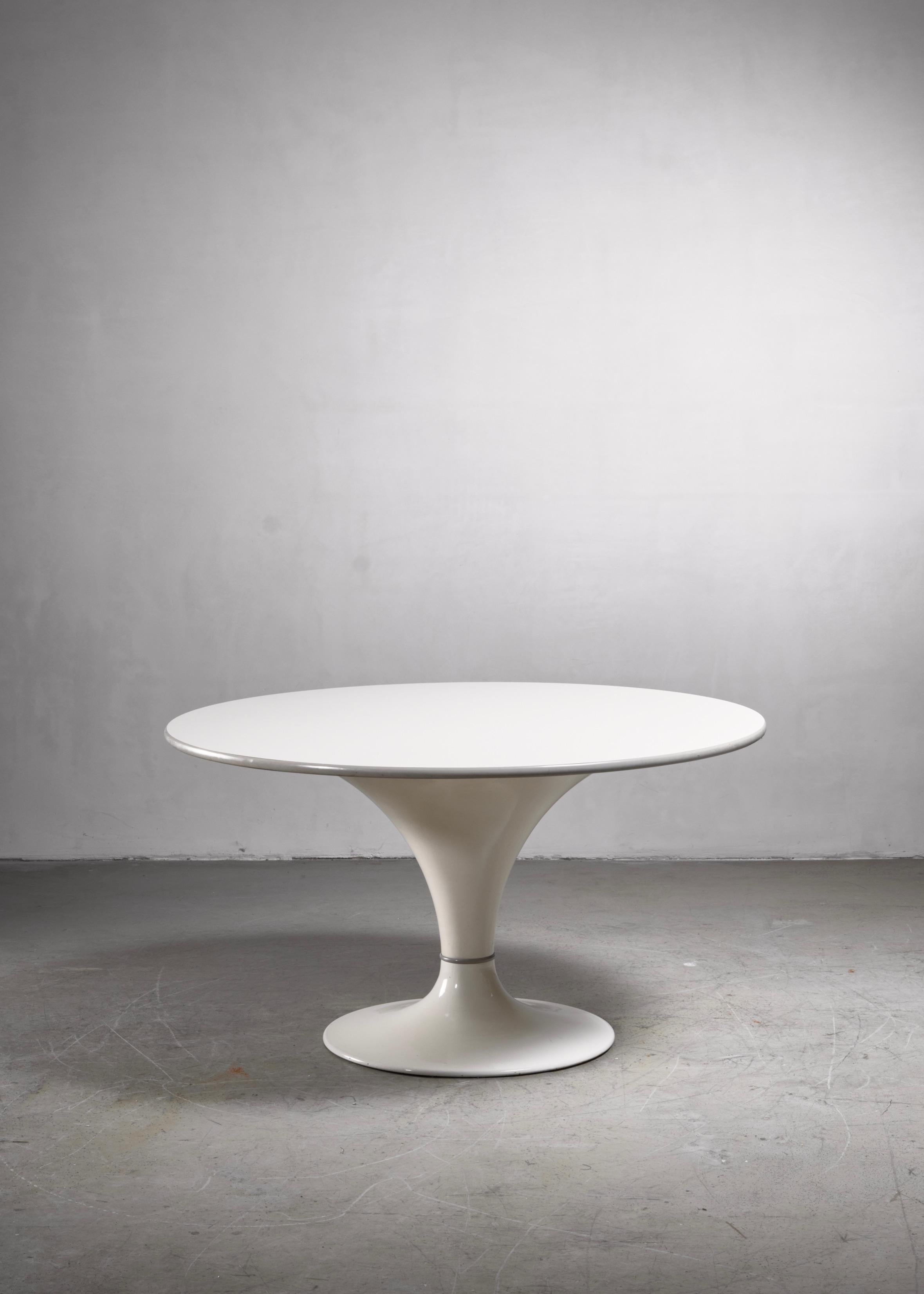 American Herman Miller Round Dining Table For Sale