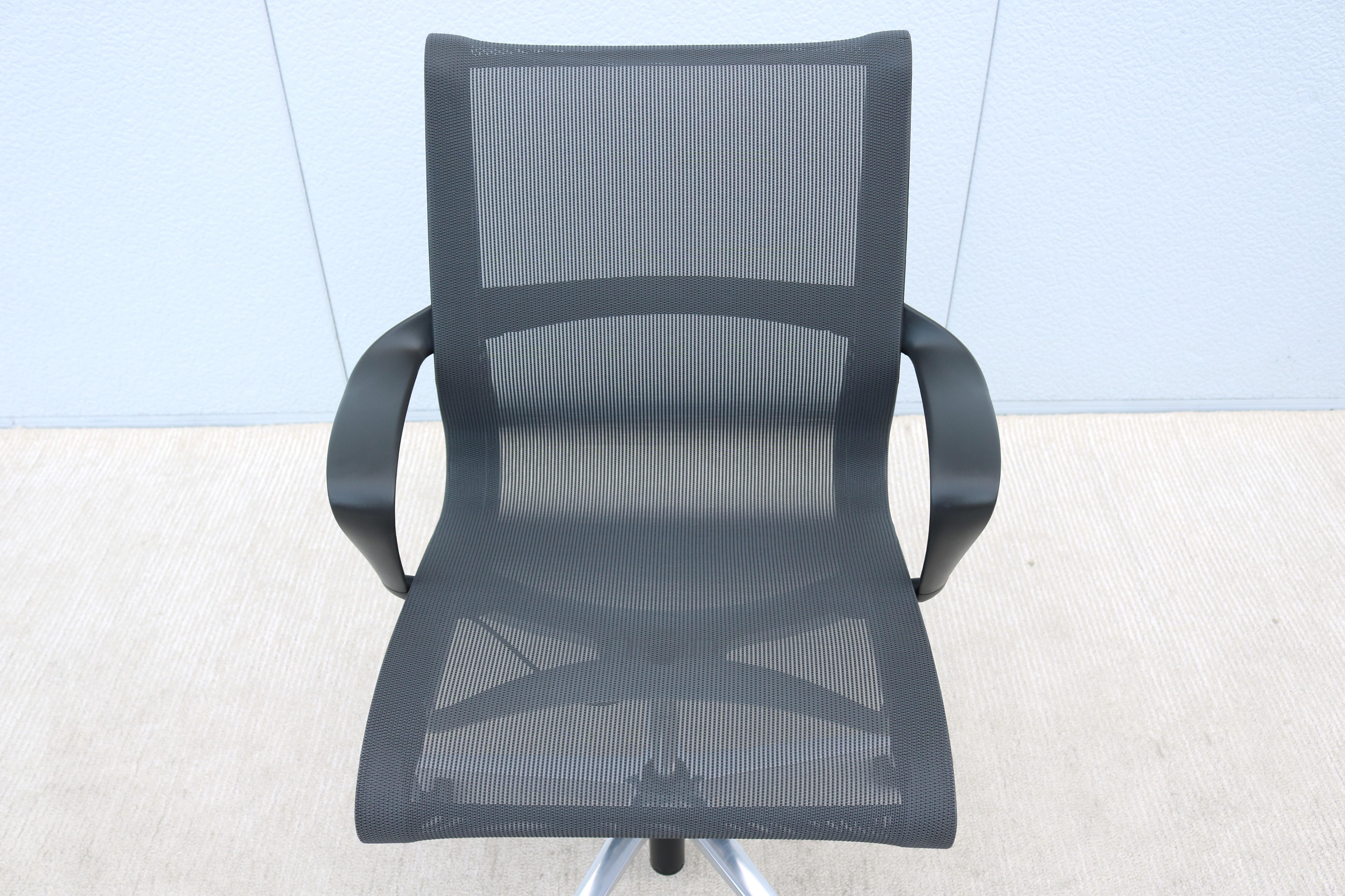 Herman Miller Setu Ergonomic Office Desk Chair in Lyris Graphite Mesh Fabric 2
