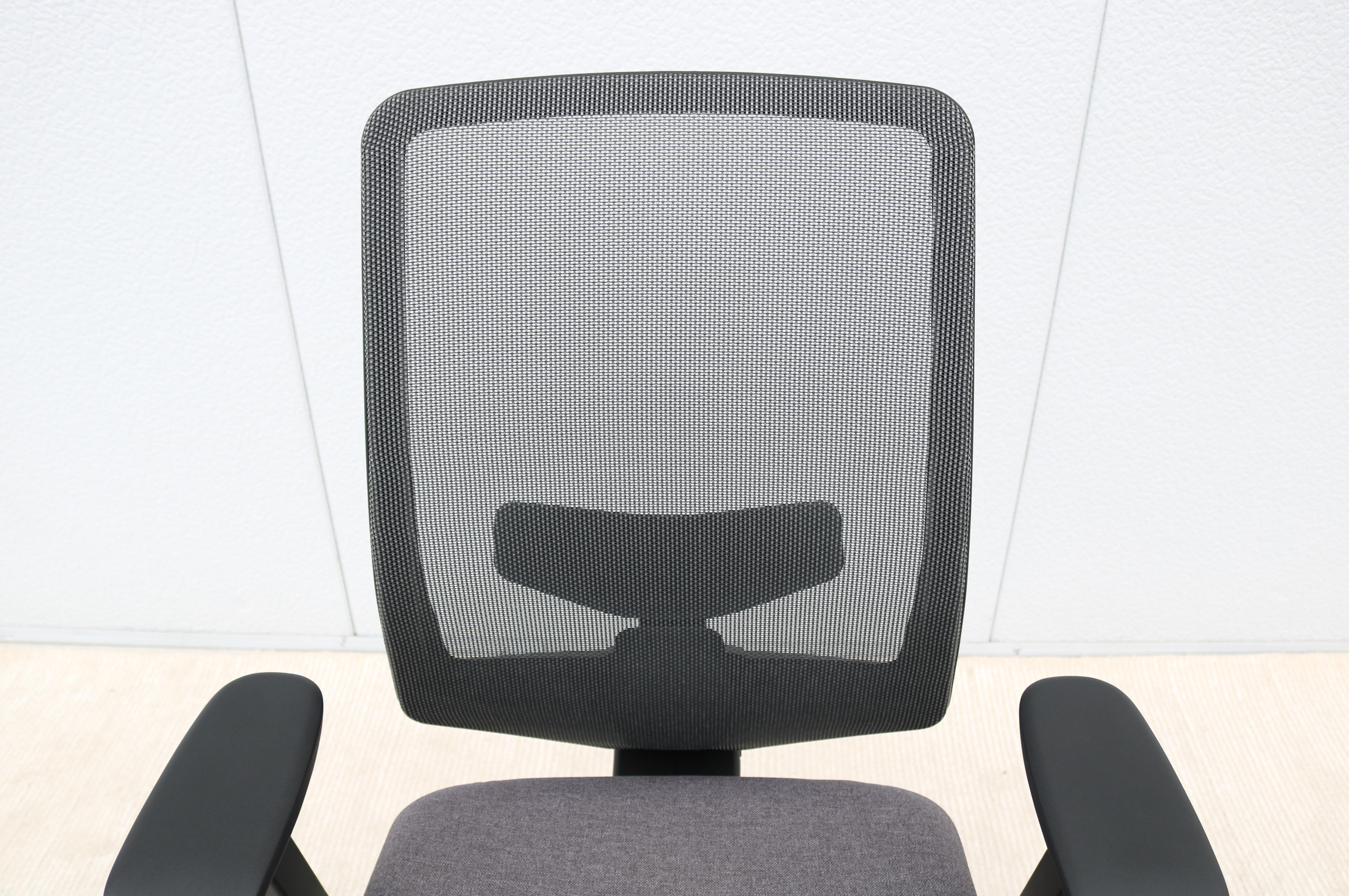 Herman Miller Verus Ergonomic Task Office Desk Chair Fully Adjustable, Brand New For Sale 7