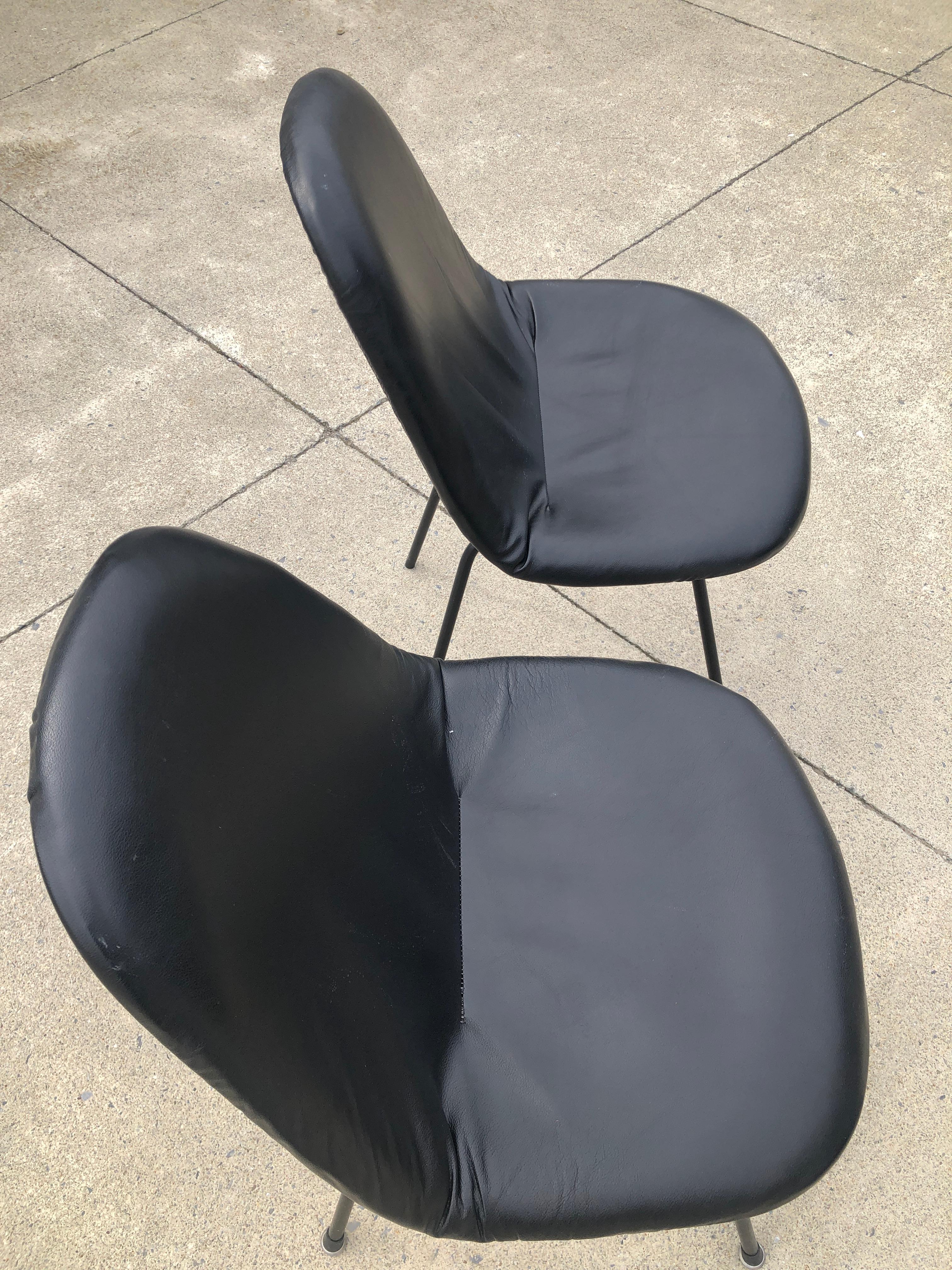 20th Century Herman Miller Vintage Eames DKX Four Chairs Black Padded Vinyl Wire Framed For Sale