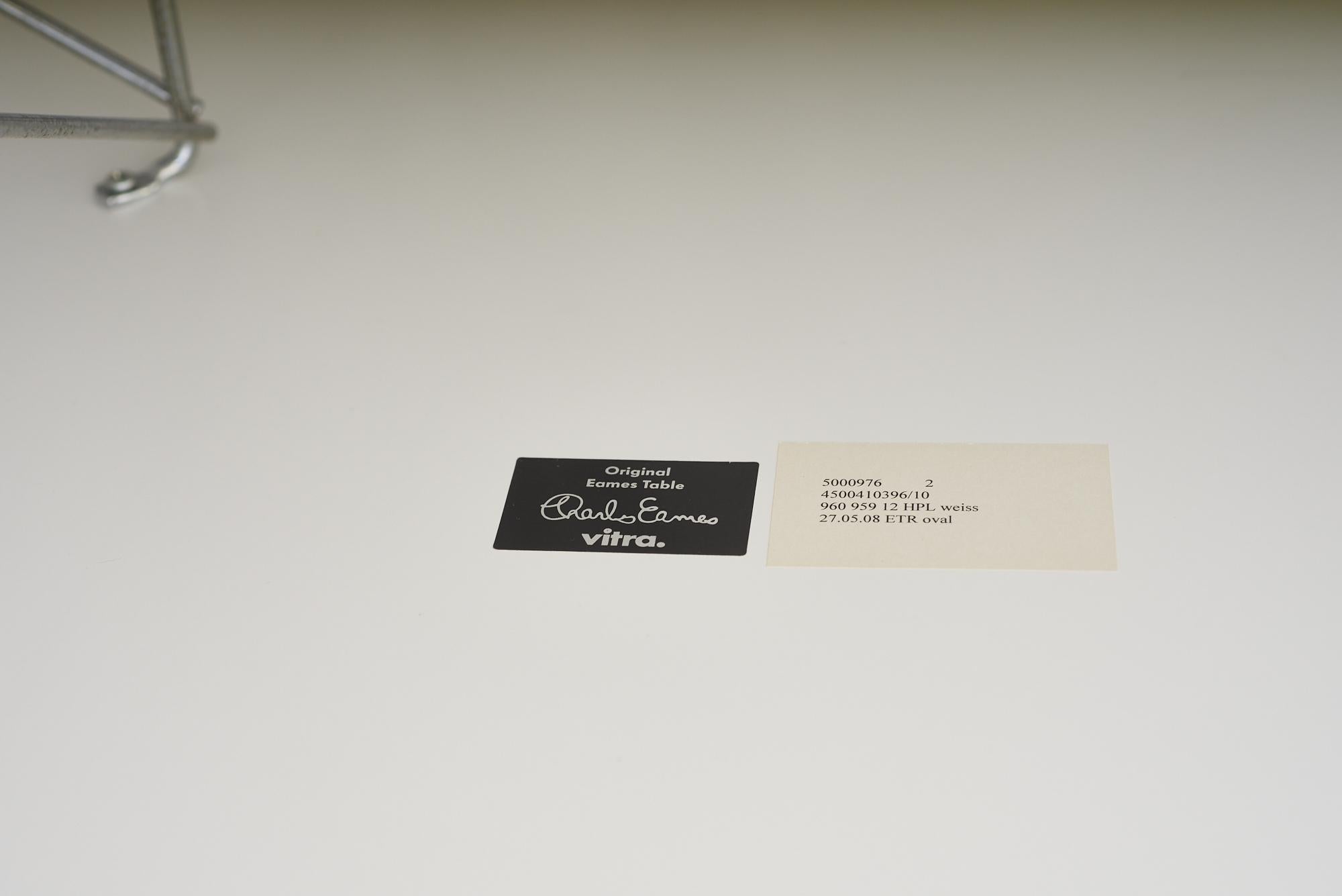 Laminé Table basse ETR blanche d'Herman Miller conçue par Charles et Ray Eames en vente