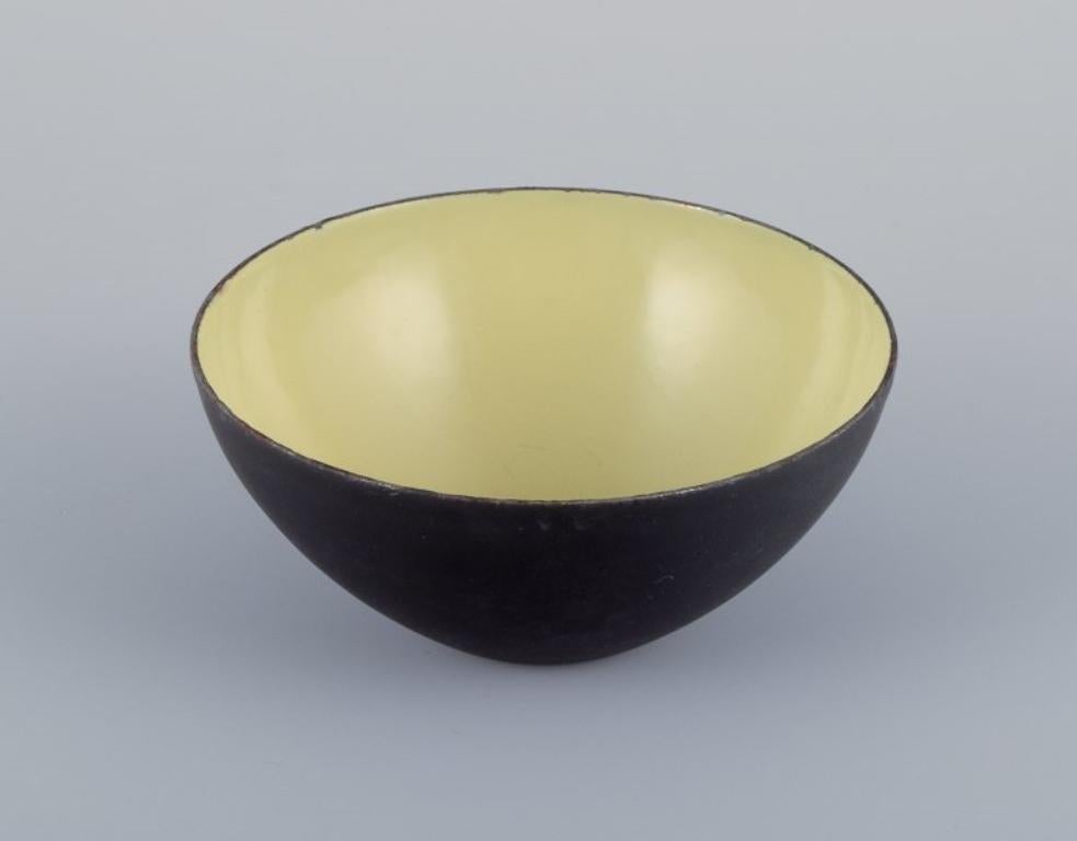 Enameled Hermann Krenchel. Four Krenit metal bowls with enamel in black, green, yellow For Sale