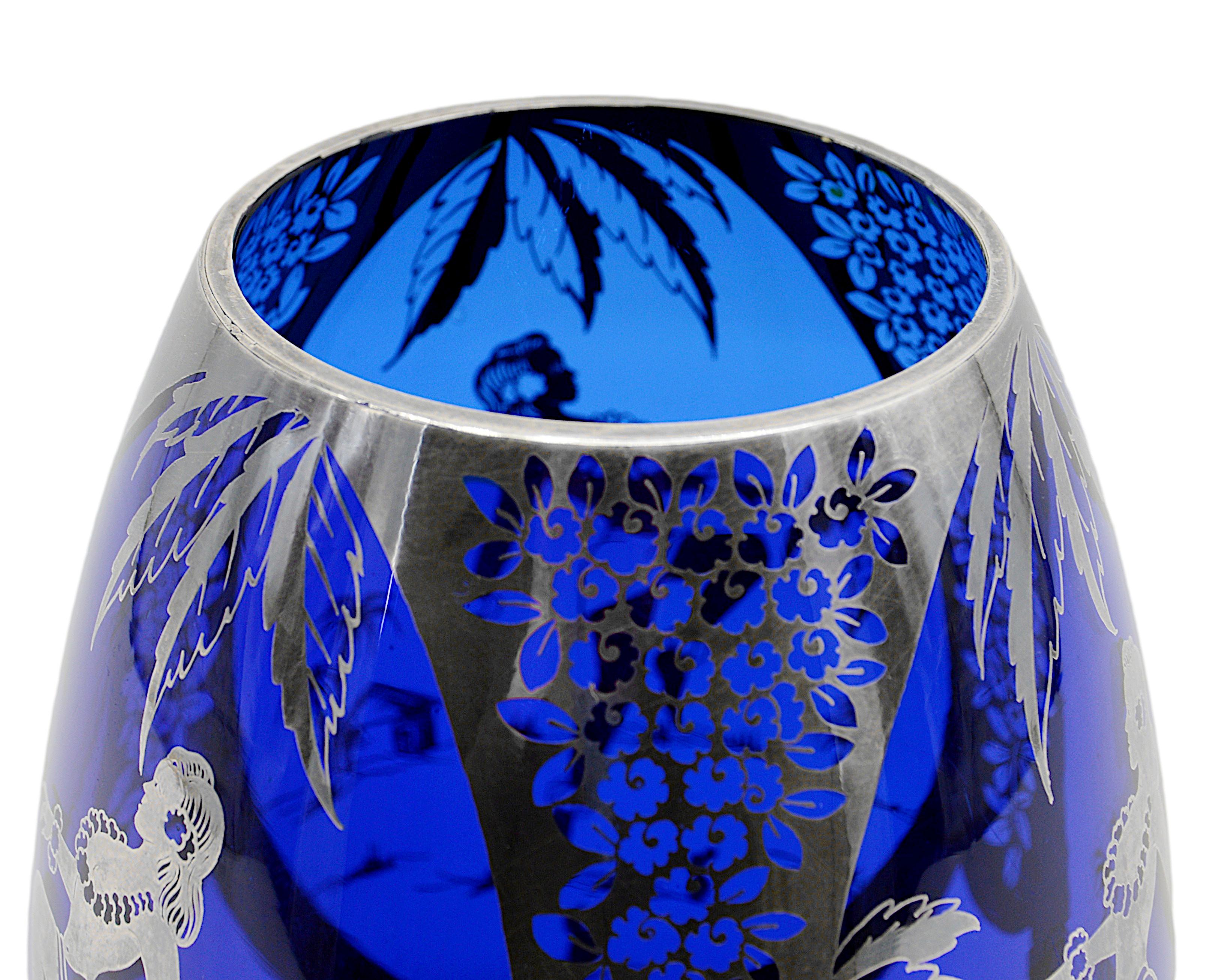 Vetro Vaso in vetro Art Deco di A. Michel, 1920 in vendita