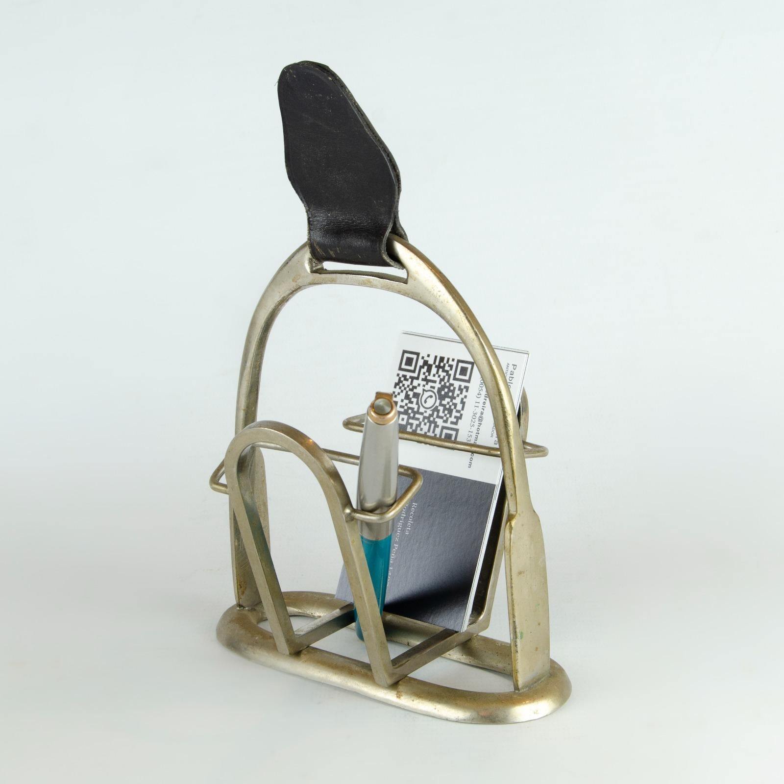 Mid-Century Modern Hermcès Stirrup Shaped Pencil and cards Holder in Brass and Leather For Sale