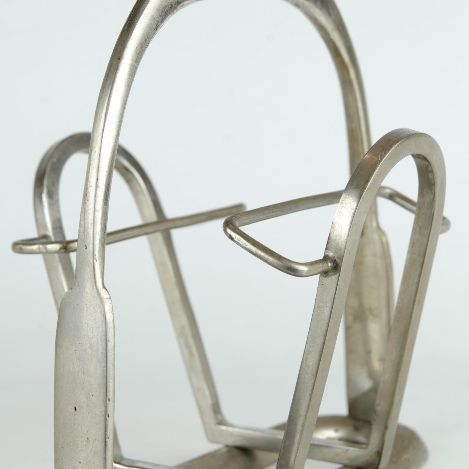Hermcès Stirrup Shaped Pencil and cards Holder in Brass and Leather In Good Condition For Sale In Autonomous City Buenos Aires, CABA