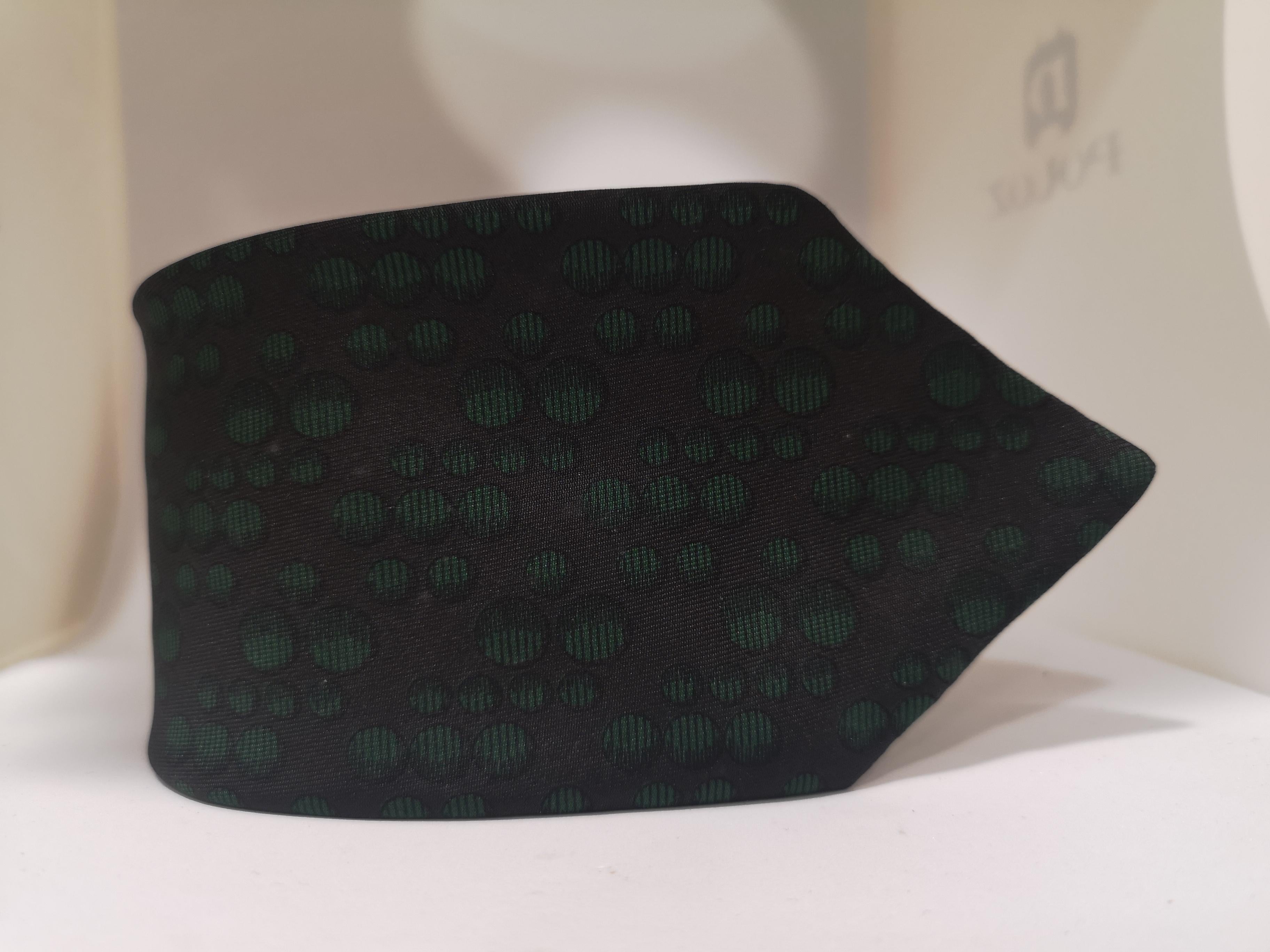 Men's Hermèes black and green silk tie For Sale
