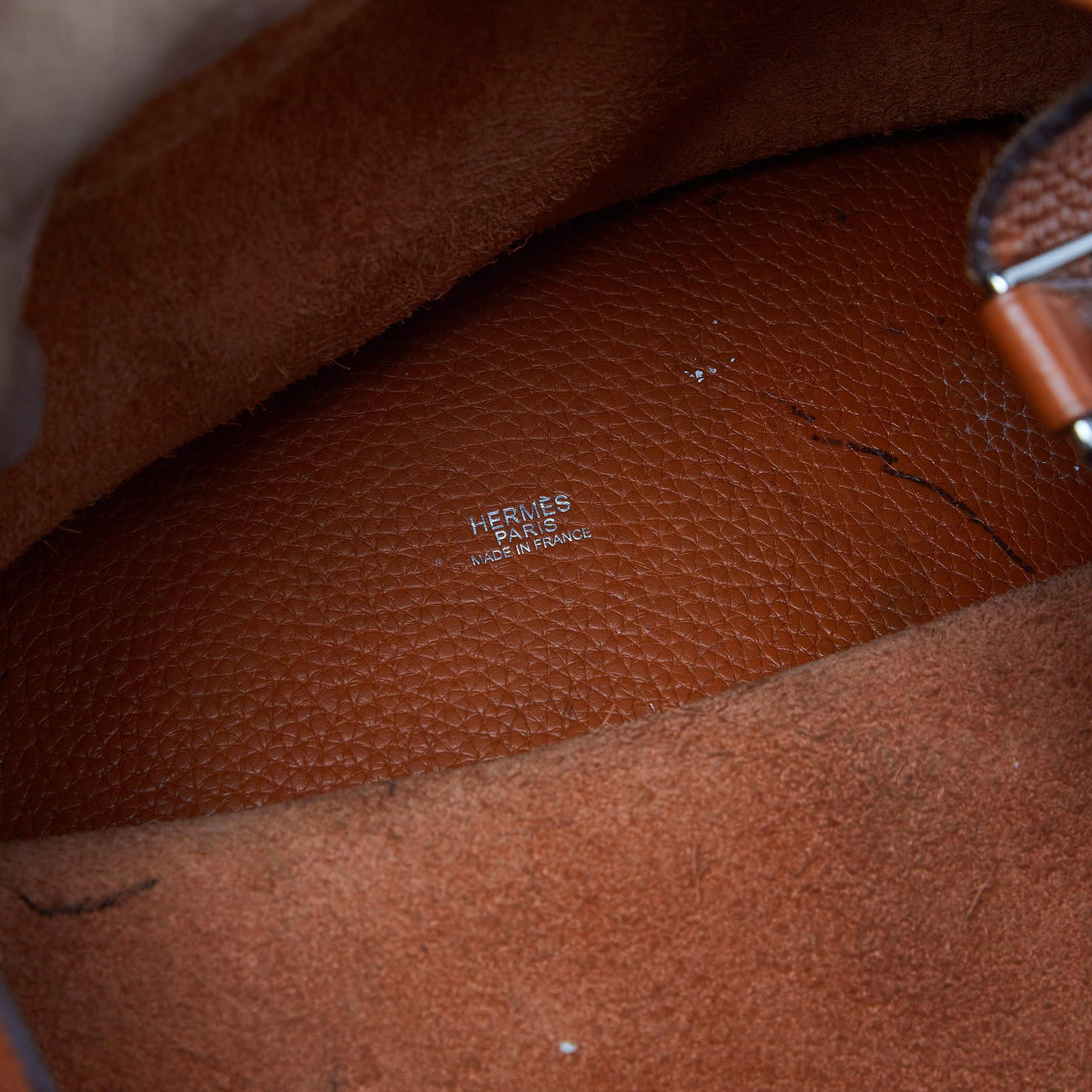 Hermès Orange Taurillon Clemence Leather Picotin Lock 22 Bag For Sale 3