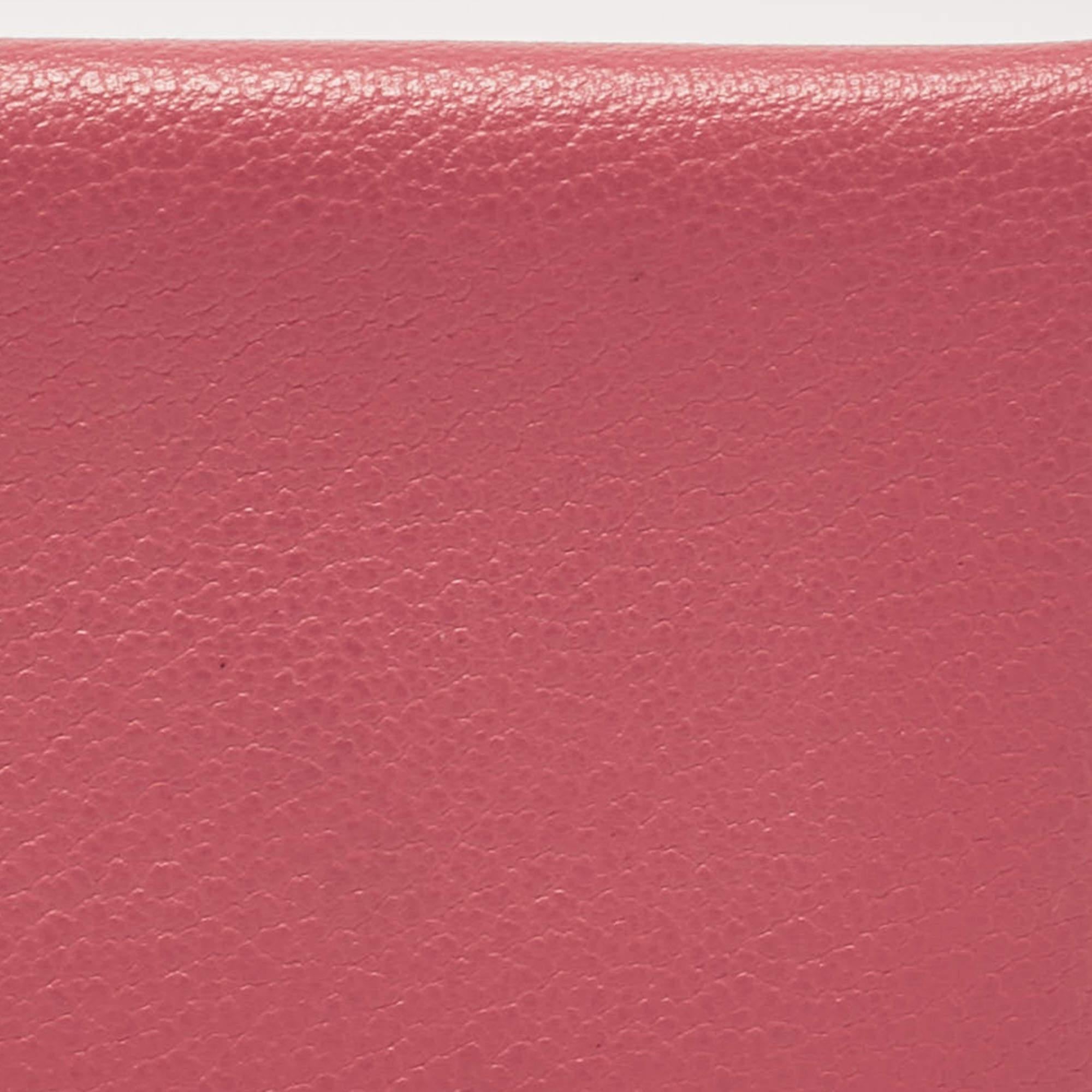 Women's Hermès Rose Azalee Chevre Mysore Leather Calvi Card Holder For Sale