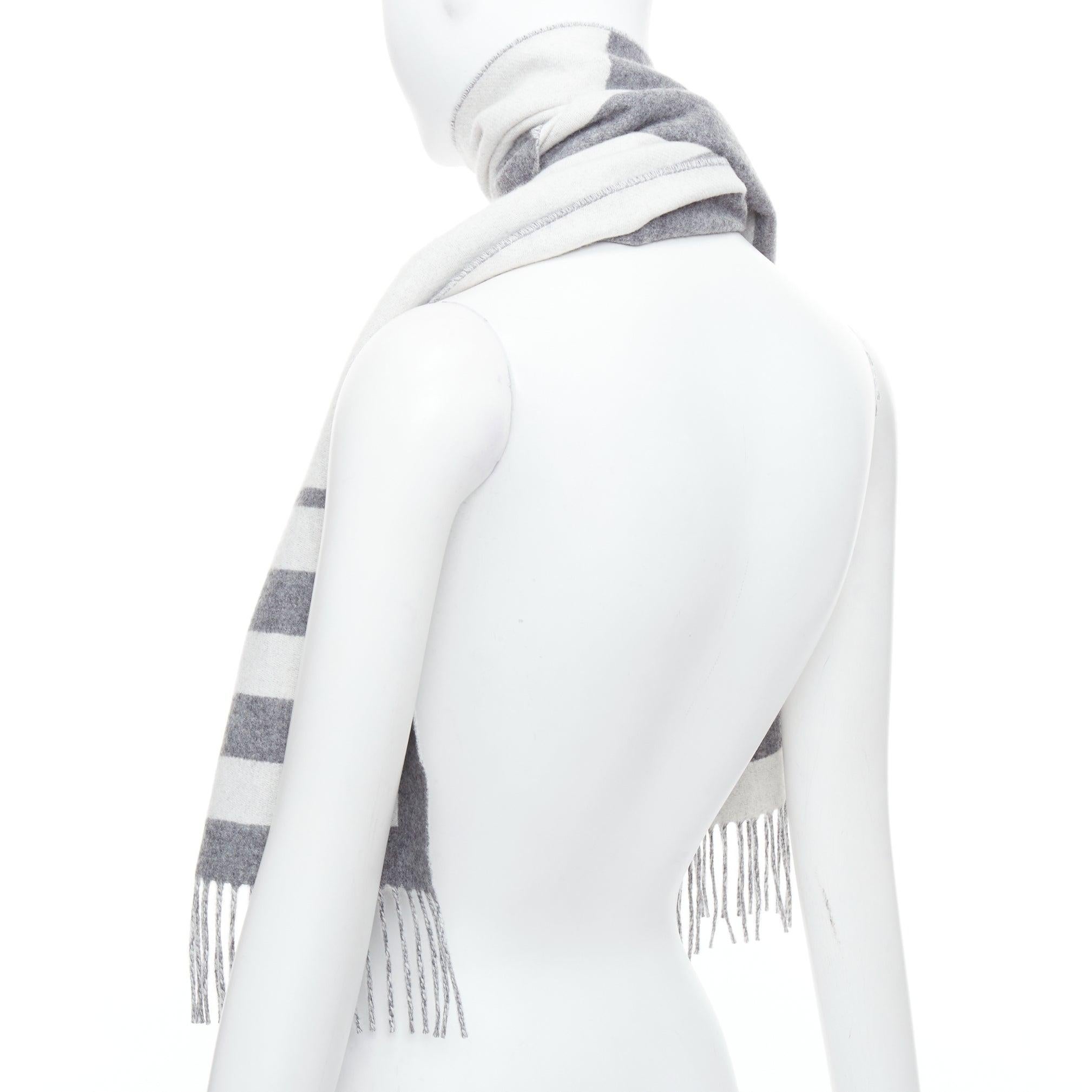 HERMES 100% cashmere abstract horse head fringe wool scarf For Sale 1