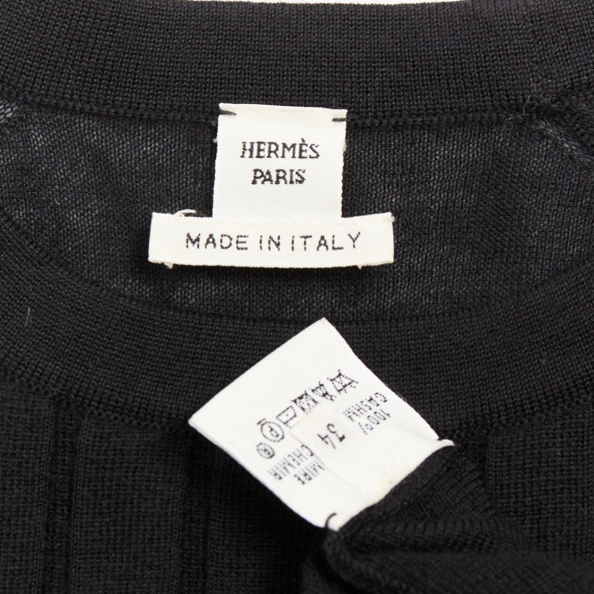 HERMES Pull raglan 100% cachemire noir à plis accordéon FR34 XS en vente 3
