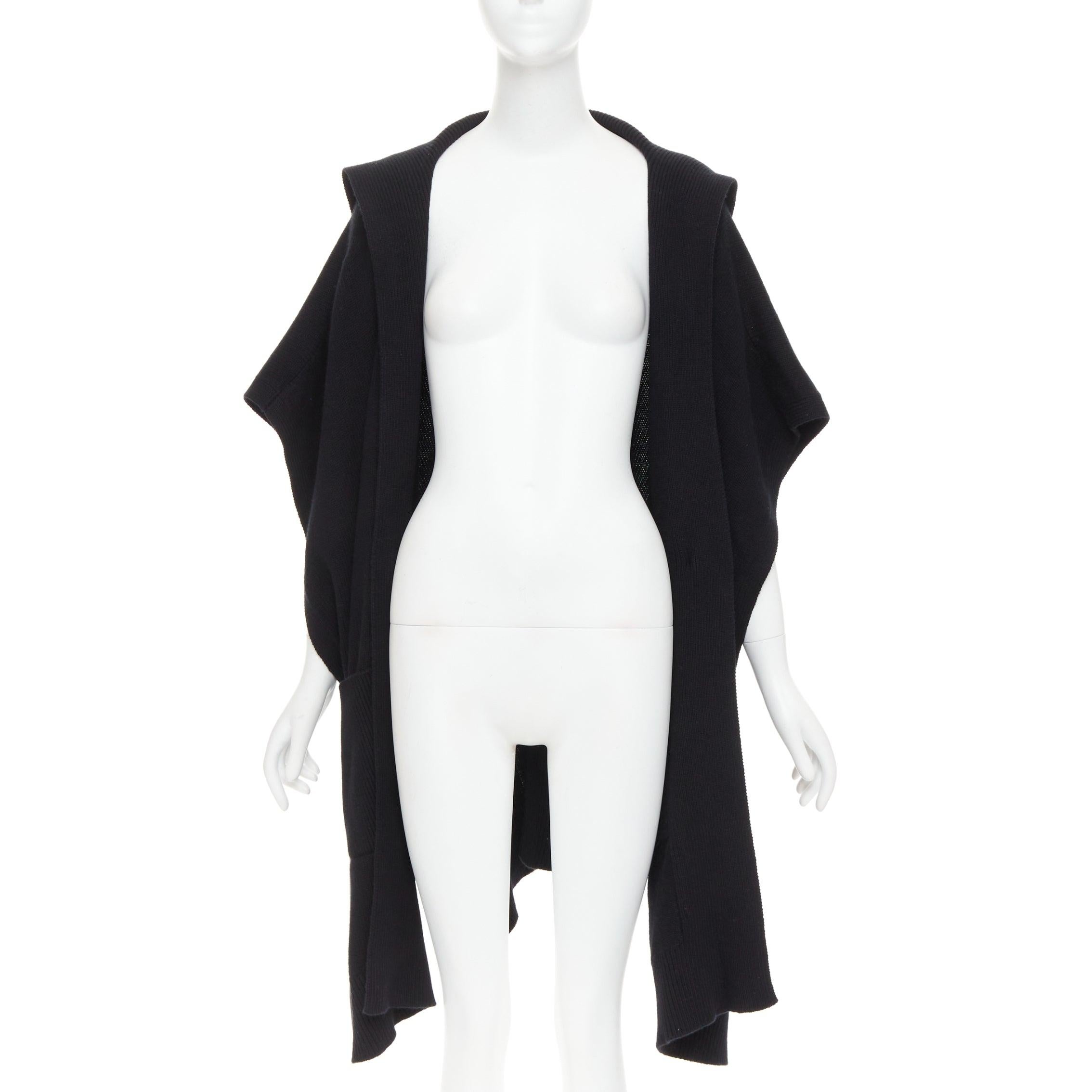 HERMES 100% Kaschmir schwarzer rechteckiger Poncho mit Kapuze Strickmantel TU (Schwarz) im Angebot