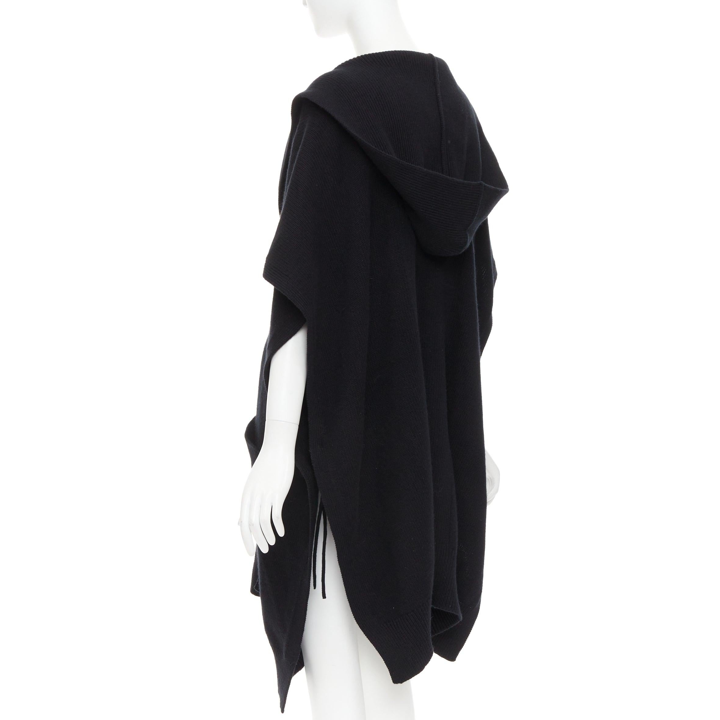 HERMES 100% Kaschmir schwarzer rechteckiger Poncho mit Kapuze Strickmantel TU im Angebot 2