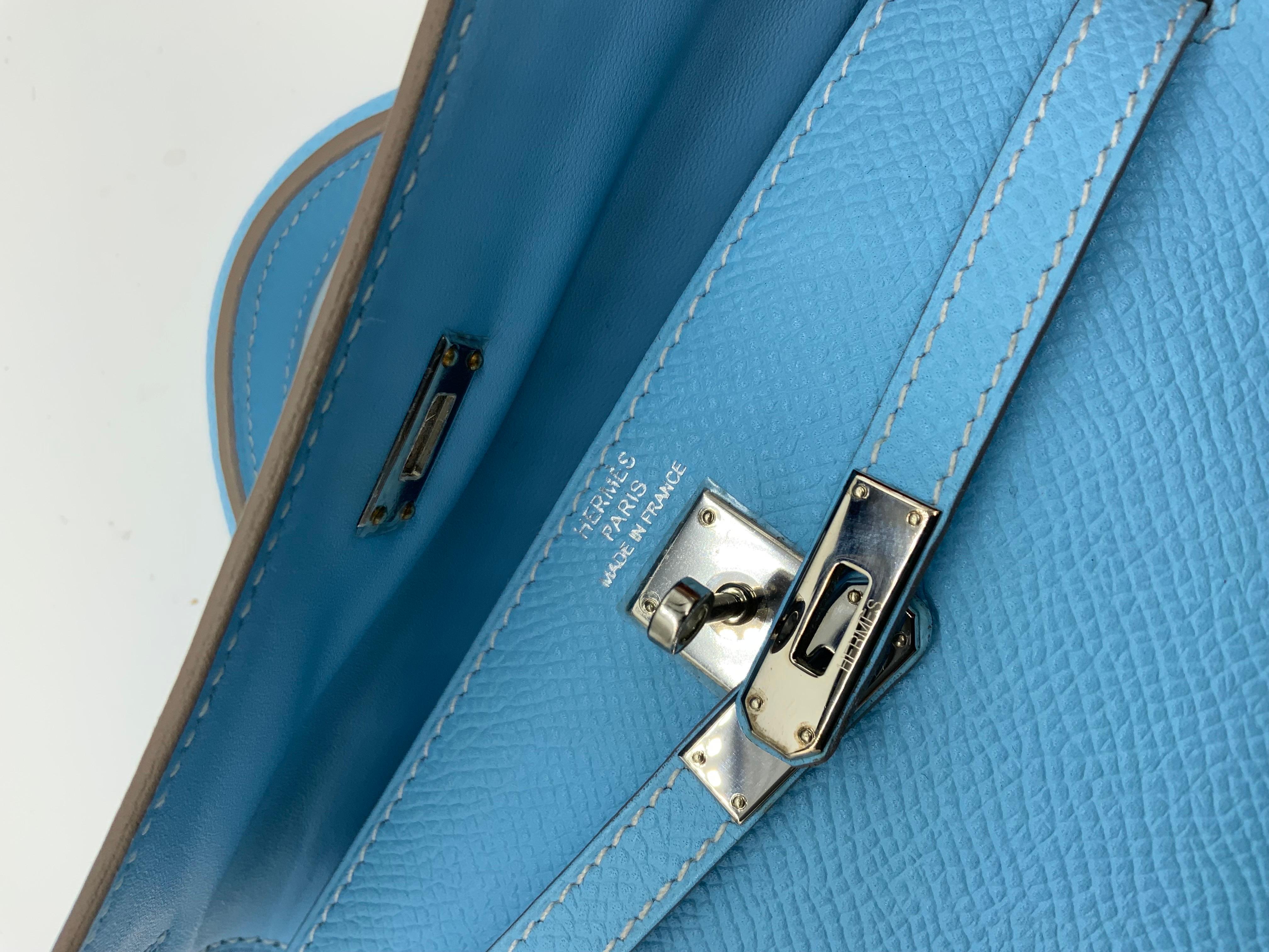 Hermès Sac Kelly micro- Mini 15 cm Celeste Epsom en cuir avec accessoires en palladium  Excellent état à London, GB