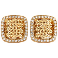 Hermès 18 Karat Yellow Gold 1.25 Carat Diamond Cushion-Shaped Clip-On Earrings