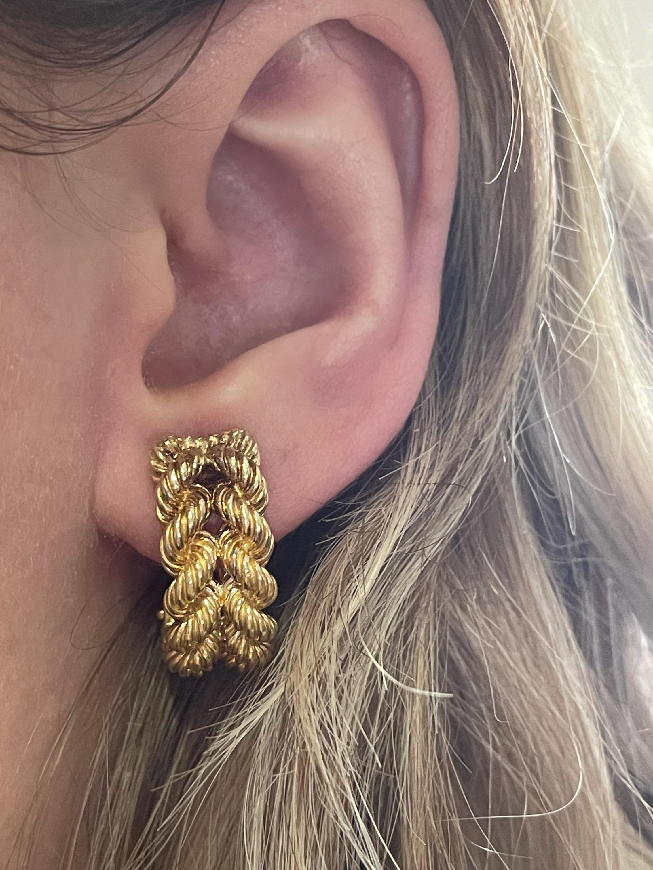 Hermès 18 Karat Yellow Gold Rope Twist Hoop Earrings, Circa 1960 In Good Condition In London, GB