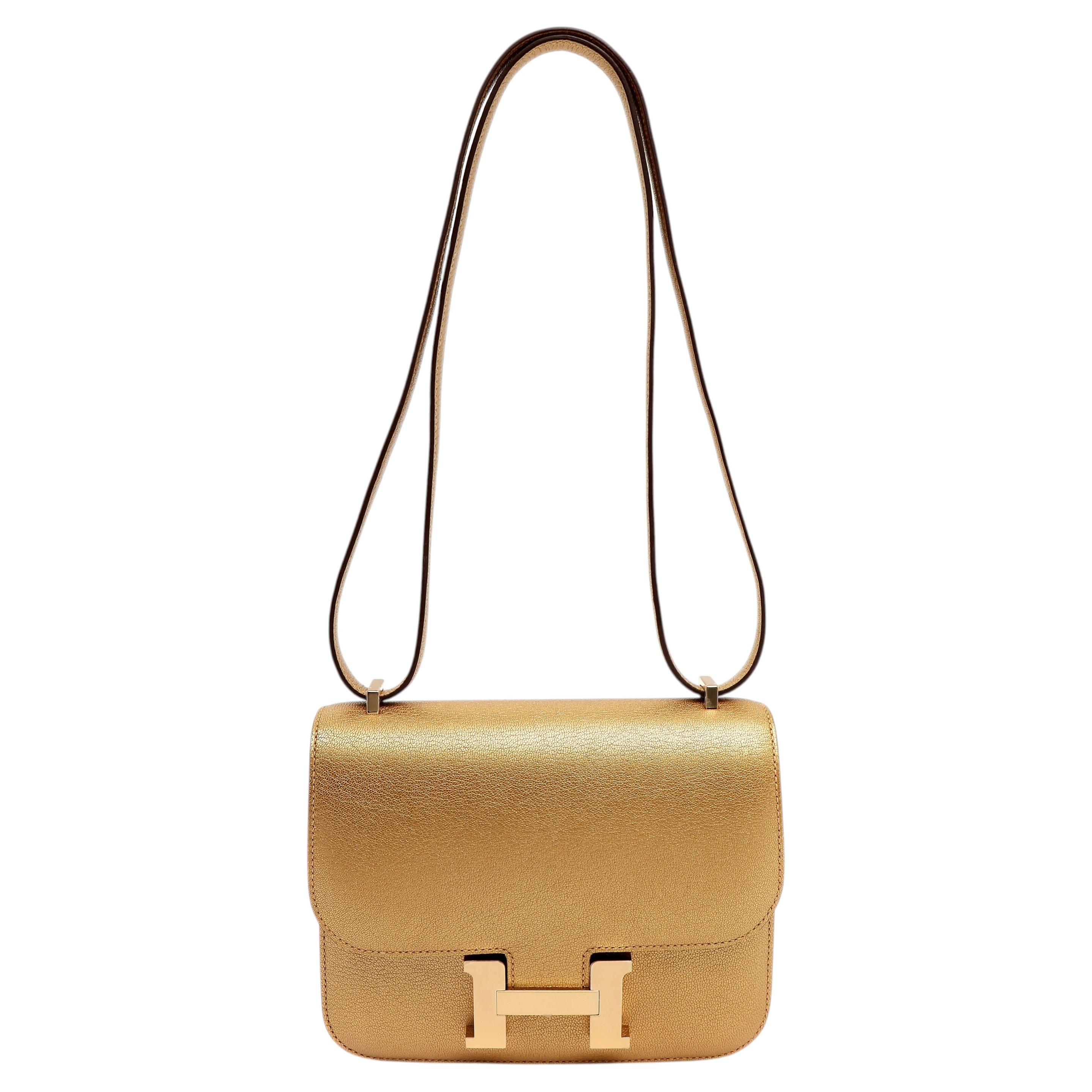 Hermes Constance 18cm Metallic Dore Chevre Chamkilight Leder w Gold Hardware