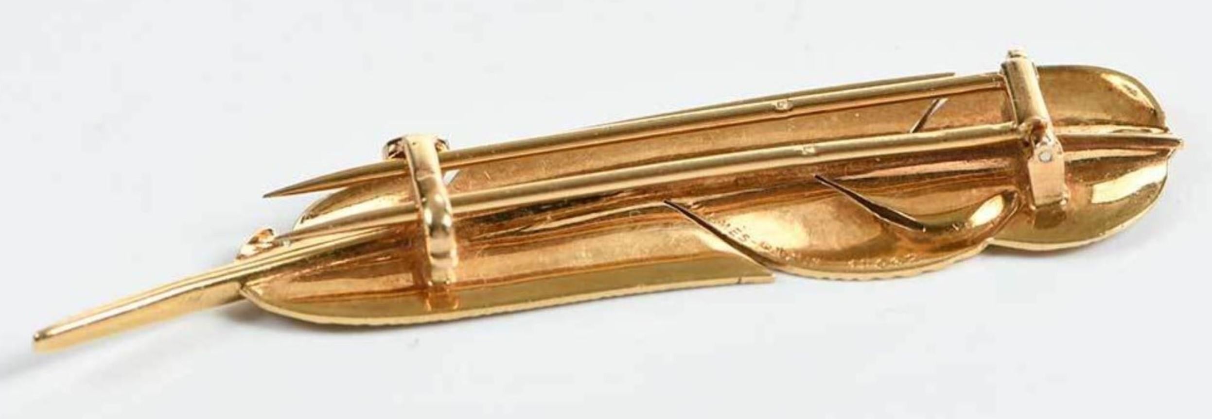 Women's or Men's Hermes 18 Karat Gold Feather Brooch Pin Vintage