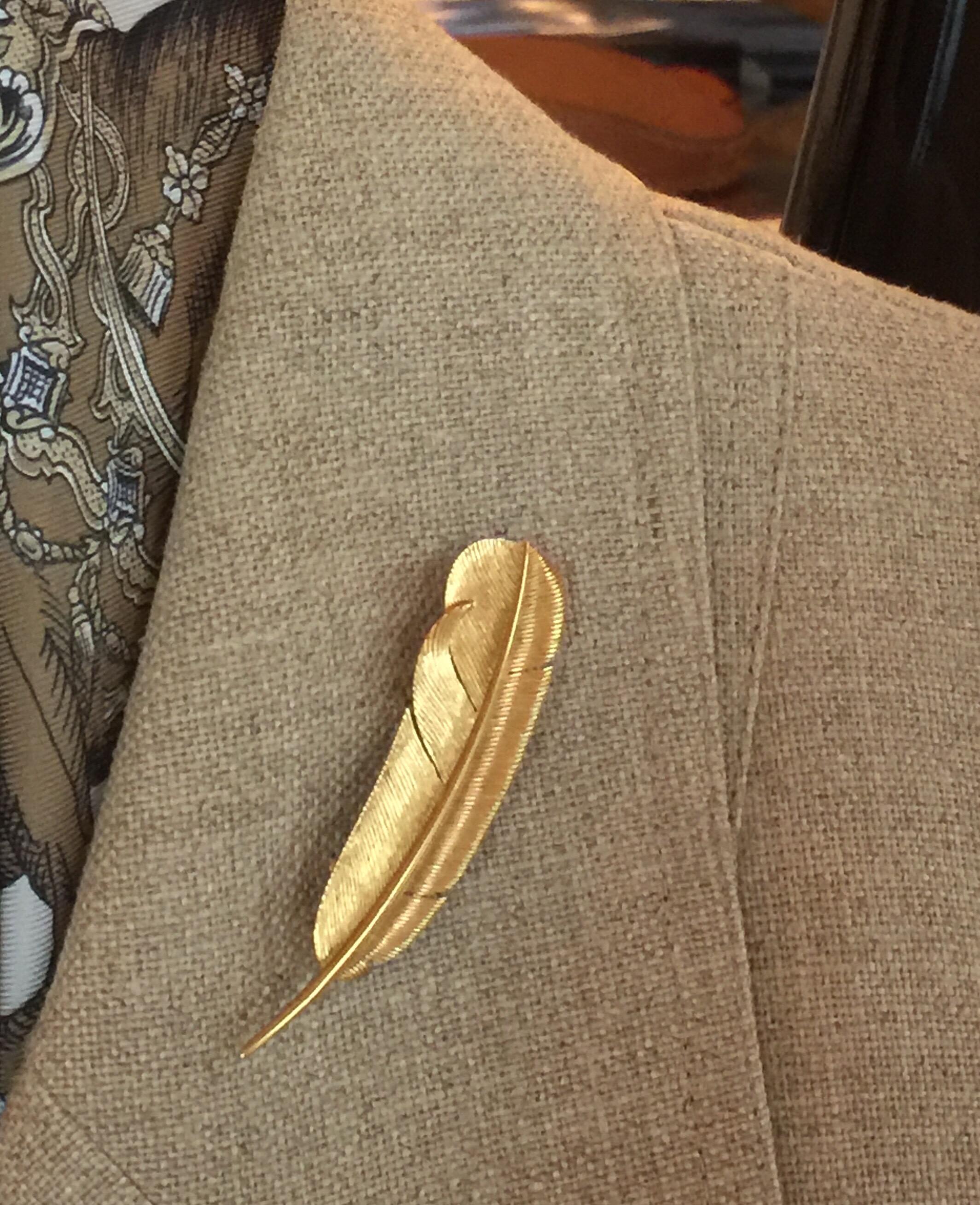Hermes 18 Karat Gold Feather Brooch Pin Vintage 1