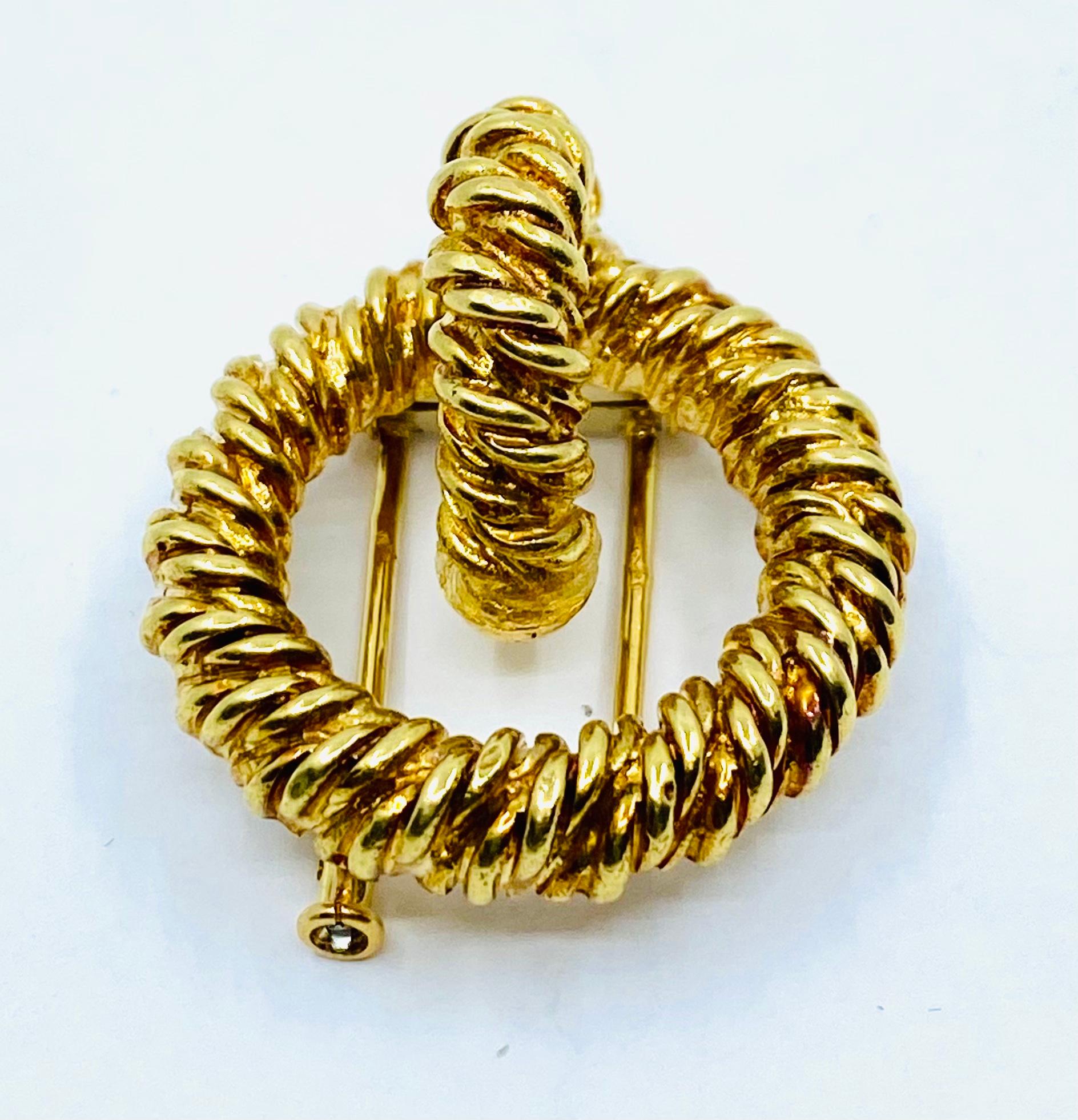 Hermès 18k Gold Knot Vintage Brooch In Excellent Condition For Sale In Beverly Hills, CA